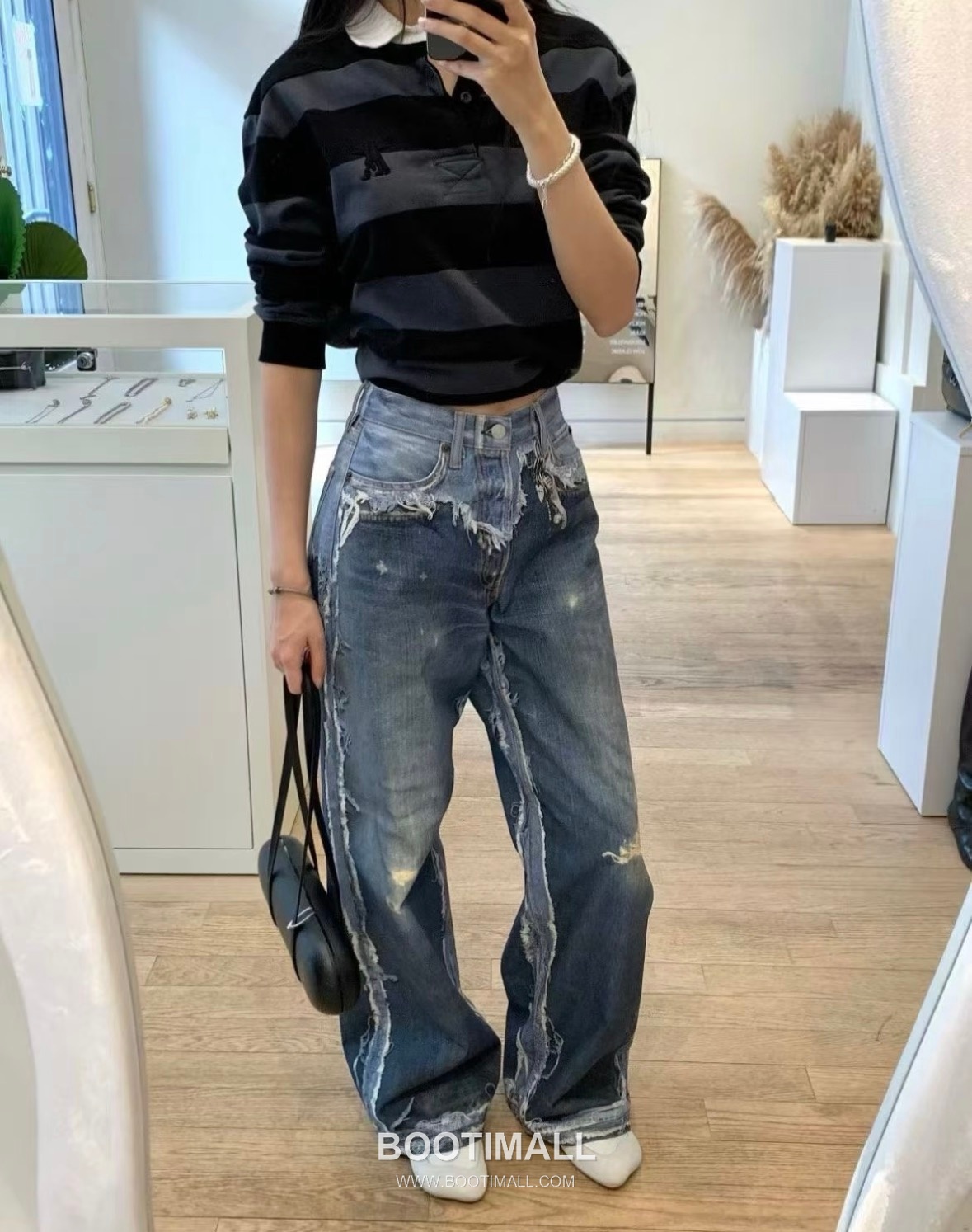 Acne Studios SS26 Cotton Denim Wide Leg Pants Distressed Destroyed Detail 아크네스튜디오 SS26 코튼 데님 와이드 팬츠 디스트로이드 디테일 블루 팬츠 7