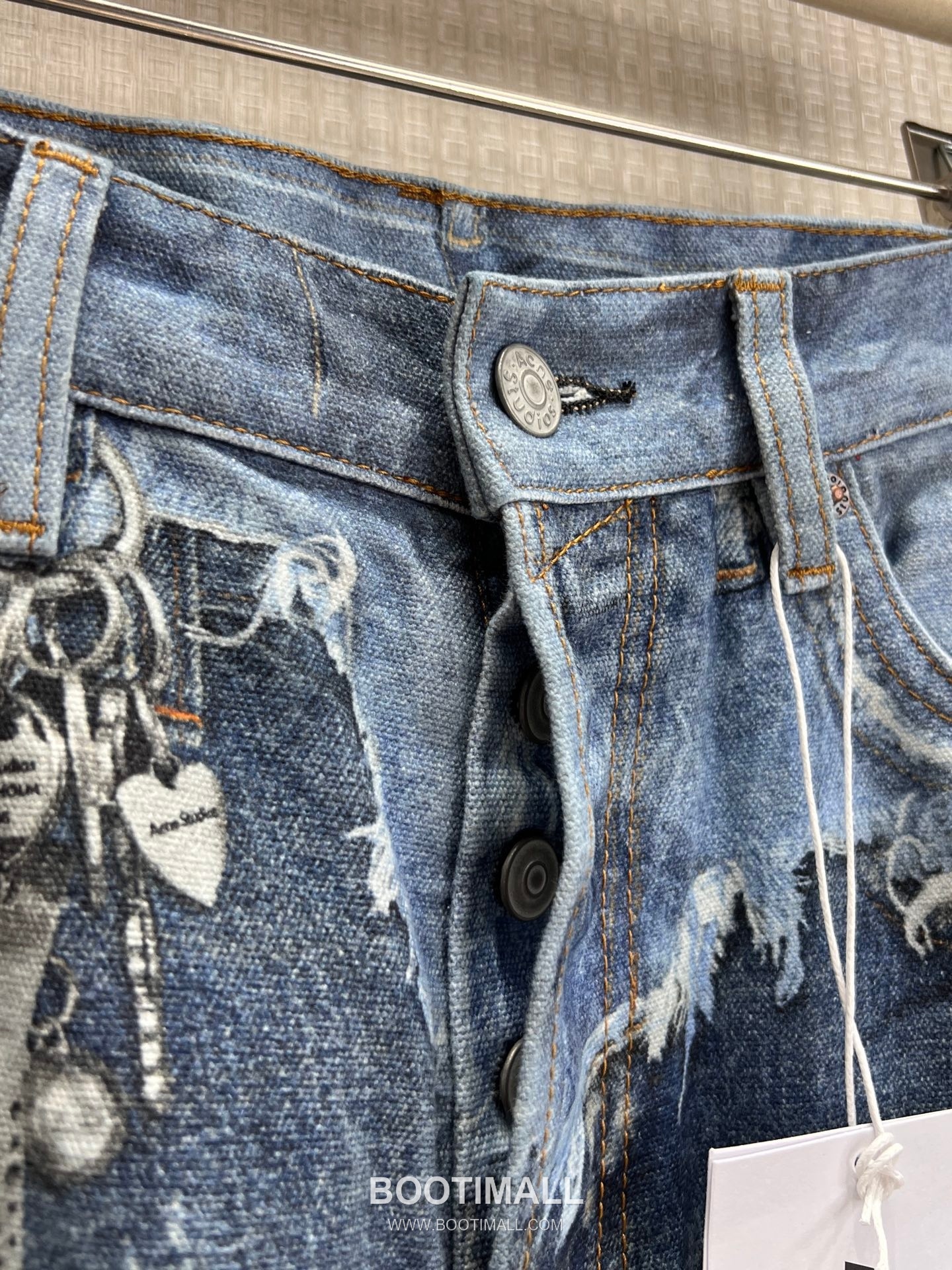 Acne Studios SS26 Cotton Denim Wide Leg Pants Distressed Destroyed Detail 아크네스튜디오 SS26 코튼 데님 와이드 팬츠 디스트로이드 디테일 블루 팬츠 14