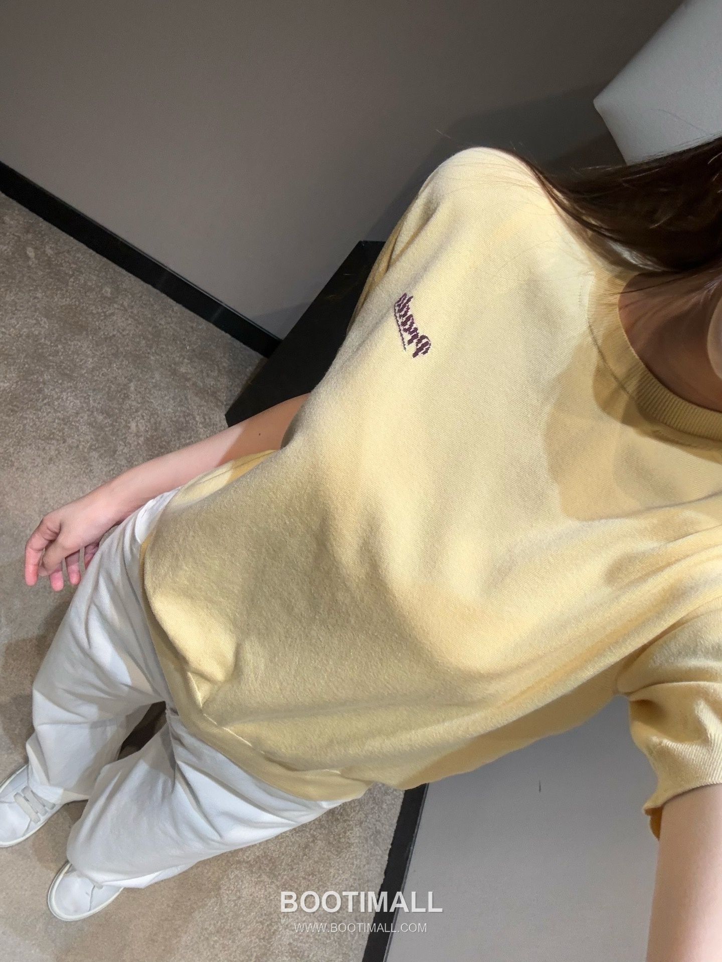 Prada SS26 Cotton Knit Short Sleeve T-Shirt Embroidery Logo 프라다 SS26 코튼 니트 반팔 티셔츠 자수 로고 옐로우 티셔츠 5