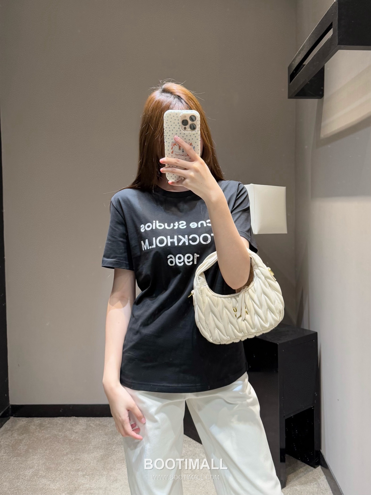 Acne Studios SS26 Cotton T-Shirt 1996 Logo Print 아크네스튜디오 SS26 코튼 티셔츠 1996 로고 프린트 블랙 티셔츠 1