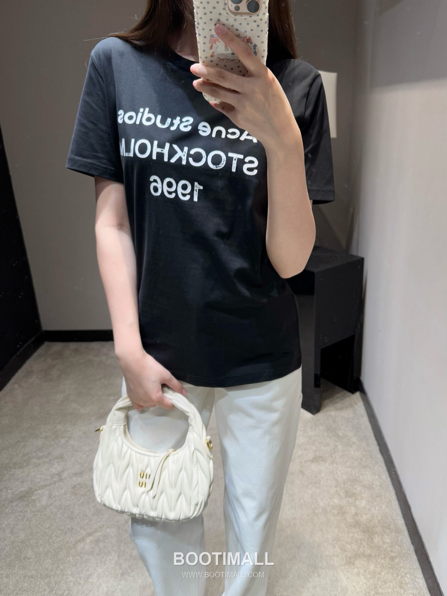 Acne Studios SS26 Cotton T-Shirt 1996 Logo Print 아크네스튜디오 SS26 코튼 티셔츠 1996 로고 프린트 블랙 티셔츠 2