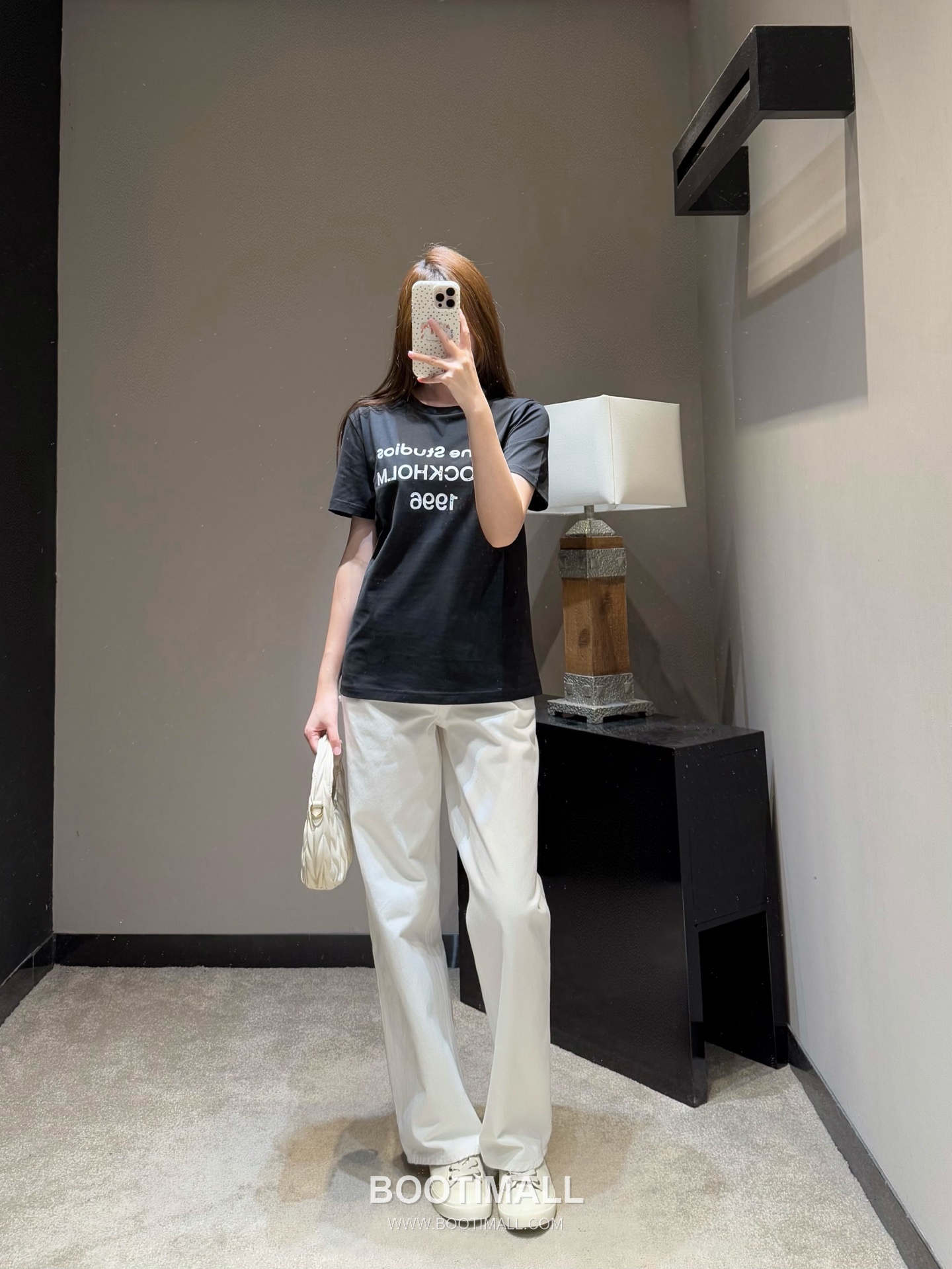 Acne Studios SS26 Cotton T-Shirt 1996 Logo Print 아크네스튜디오 SS26 코튼 티셔츠 1996 로고 프린트 블랙 티셔츠 6