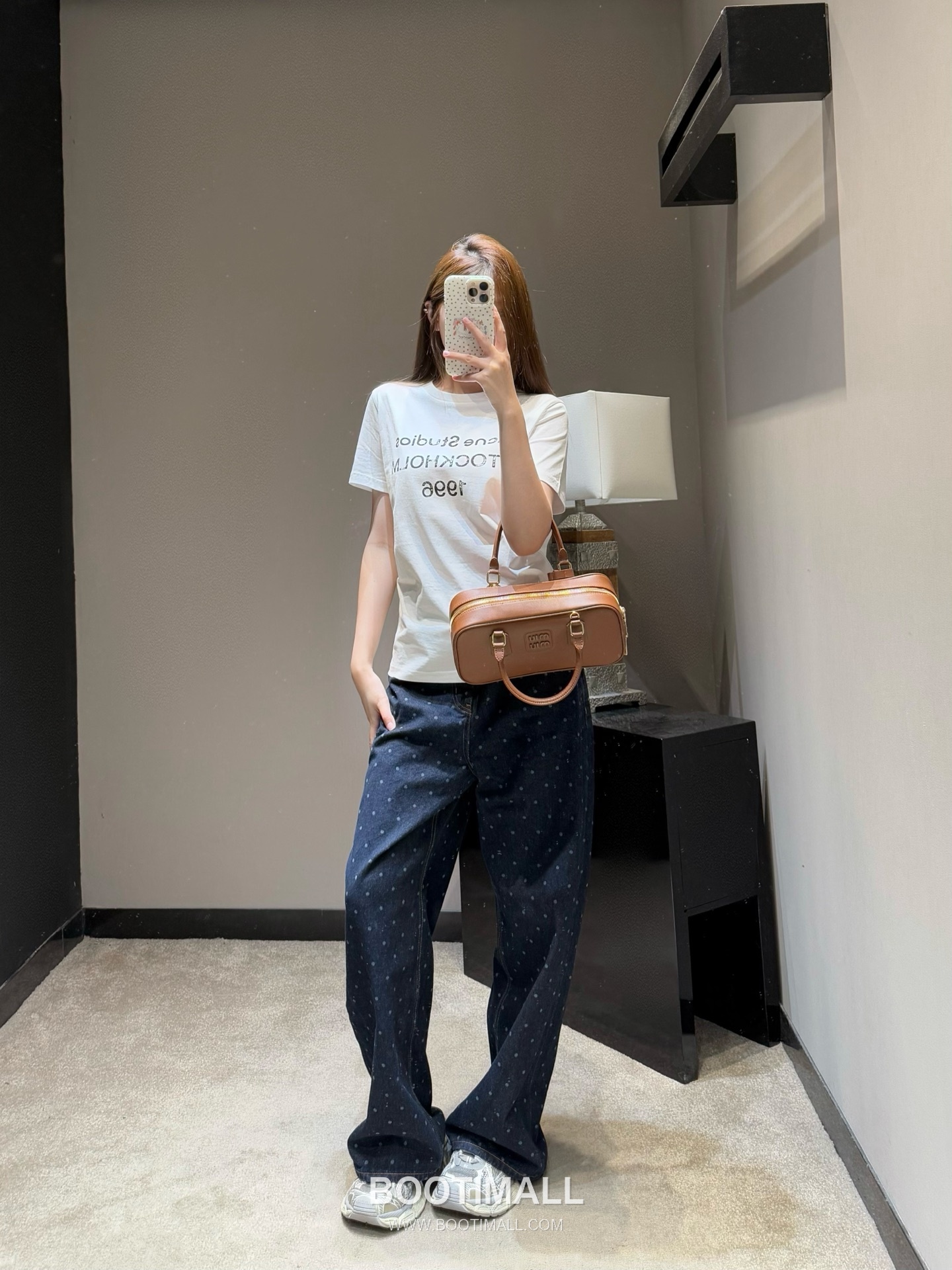 Acne Studios SS26 Cotton T-Shirt 1996 Logo Print 아크네스튜디오 SS26 코튼 티셔츠 1996 로고 프린트 블랙 티셔츠 6