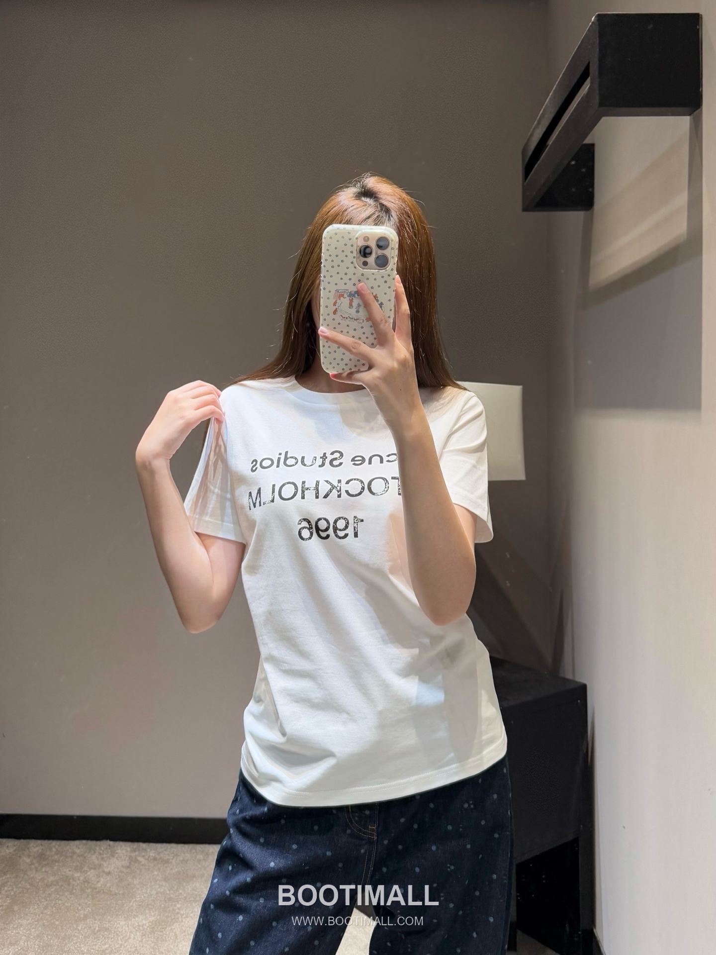 Acne Studios SS26 Cotton T-Shirt 1996 Logo Print 아크네스튜디오 SS26 코튼 티셔츠 1996 로고 프린트 블랙 티셔츠 7