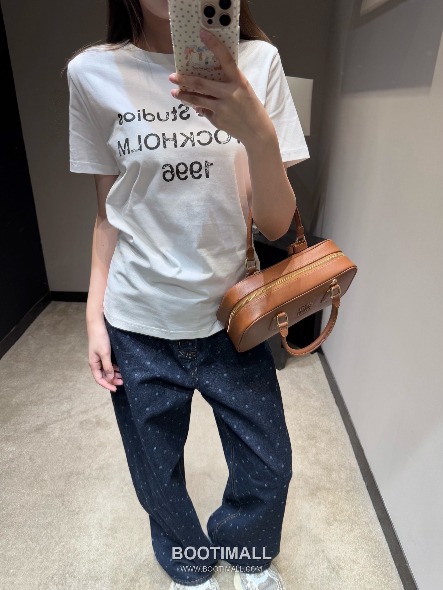 Acne Studios SS26 Cotton T-Shirt 1996 Logo Print 아크네스튜디오 SS26 코튼 티셔츠 1996 로고 프린트 블랙 티셔츠 8