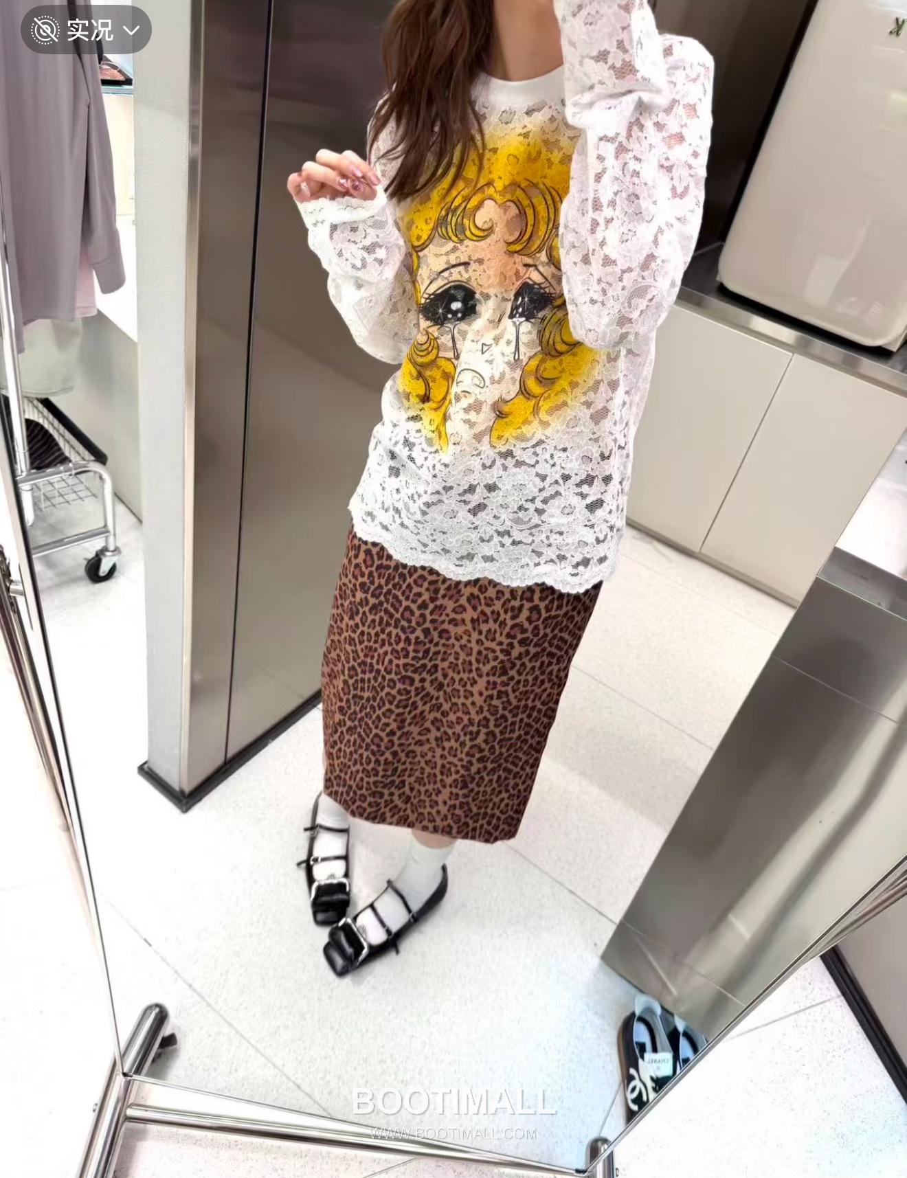 Pushbutton SS26 Polyester Lace Long Sleeve T-Shirt Graphic Print 푸시버튼 SS26 폴리에스터 레이스 긴팔 티셔츠 그래픽 프린트 화이트 티셔츠 12