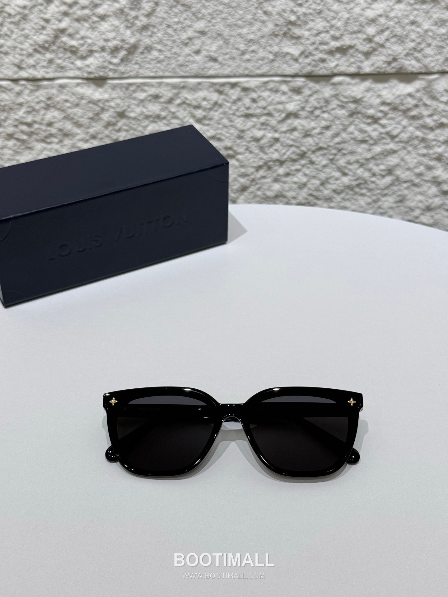 루이비통 Z2152U 아세테이트 블랙 선글라스 모노그램 로고 디테일 Louis Vuitton Z2152U Acetate Black Sunglasses Monogram Logo Detail 54mm 3