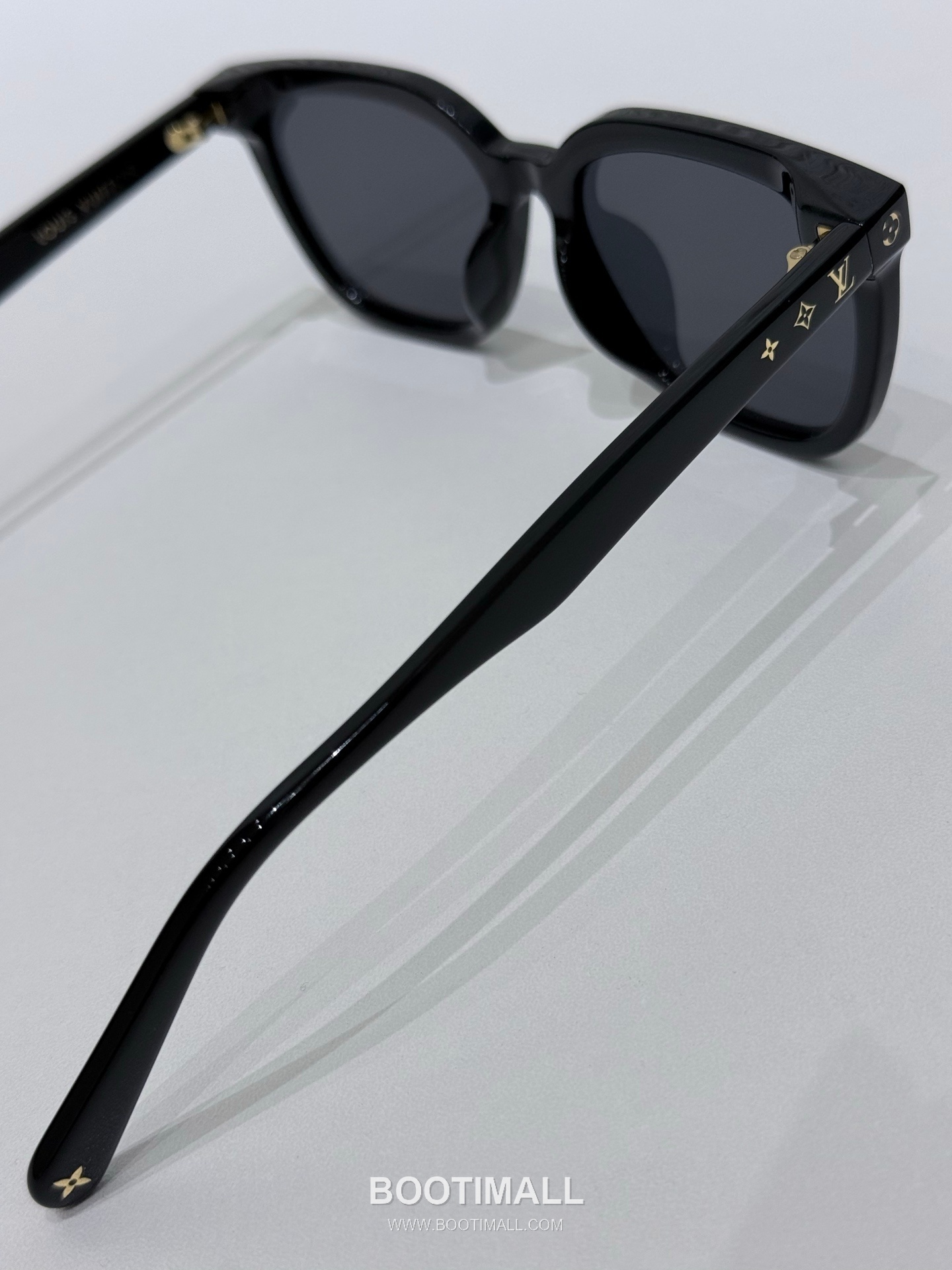 루이비통 Z2152U 아세테이트 블랙 선글라스 모노그램 로고 디테일 Louis Vuitton Z2152U Acetate Black Sunglasses Monogram Logo Detail 54mm 14