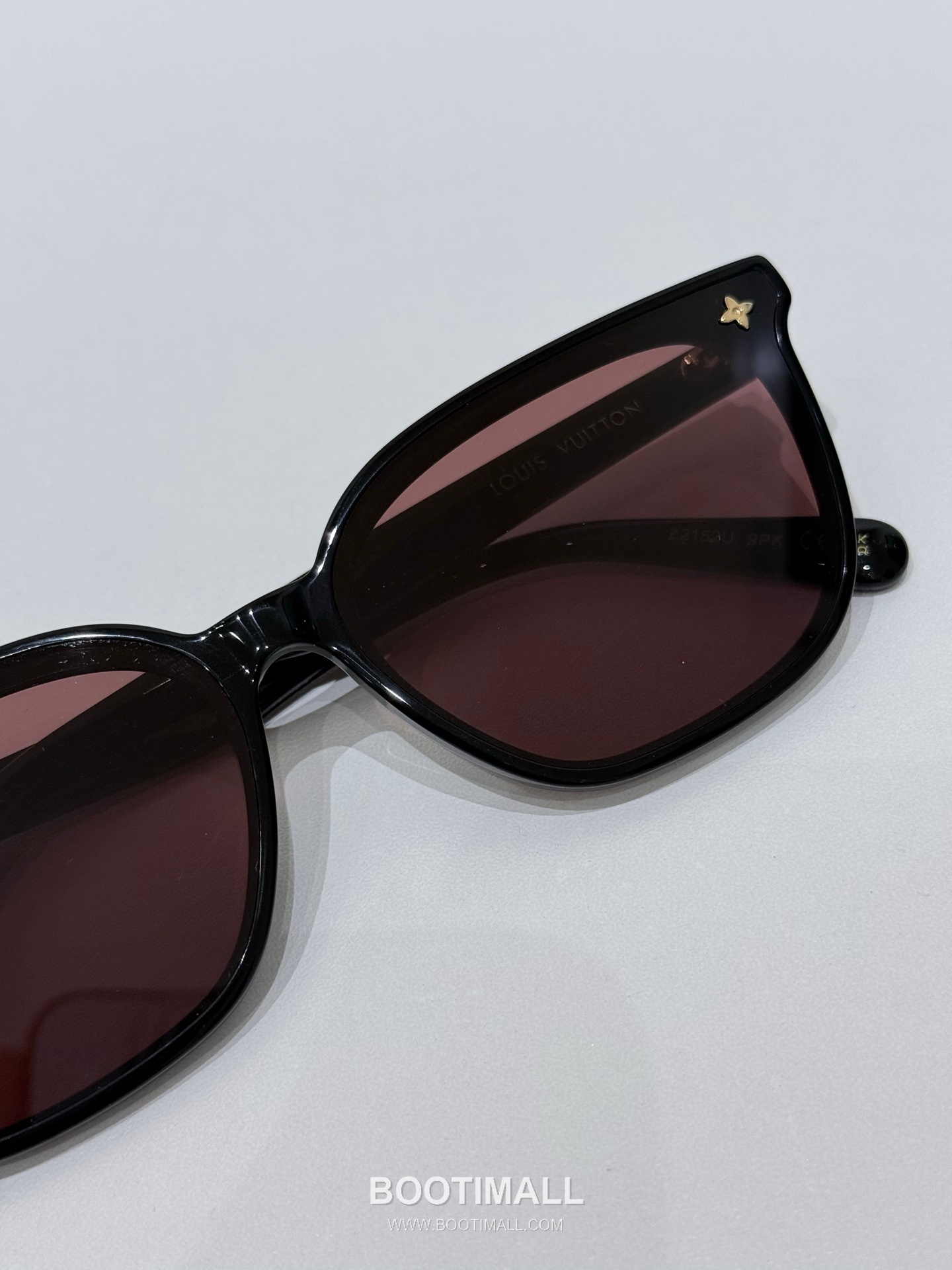 루이비통 Z2152U 아세테이트 블랙 선글라스 모노그램 로고 디테일 Louis Vuitton Z2152U Acetate Black Sunglasses Monogram Logo Detail 54mm 2