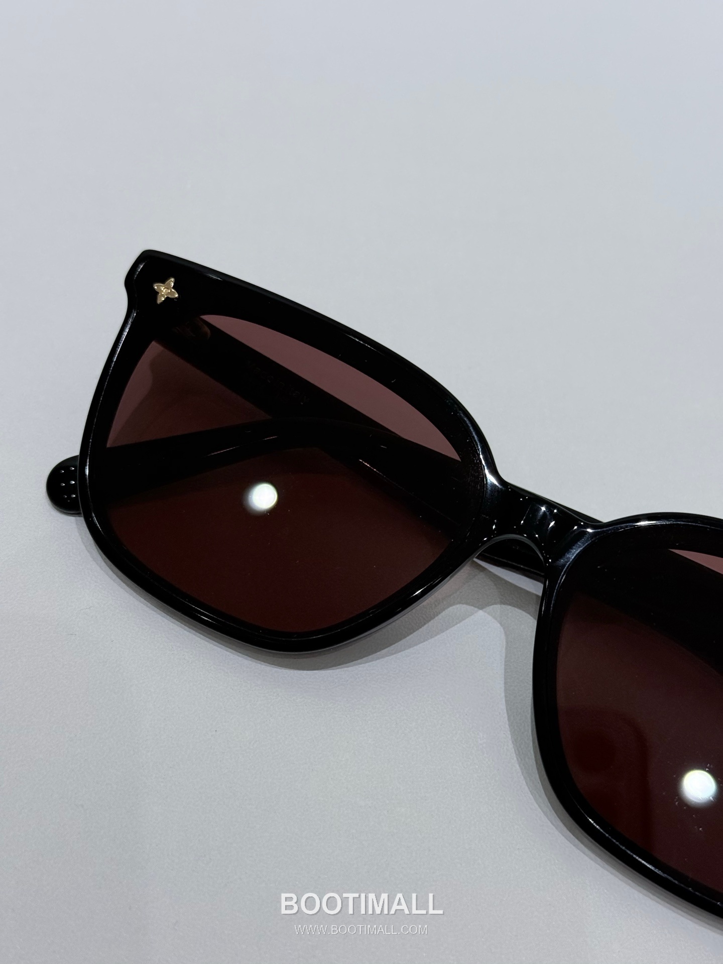 루이비통 Z2152U 아세테이트 블랙 선글라스 모노그램 로고 디테일 Louis Vuitton Z2152U Acetate Black Sunglasses Monogram Logo Detail 54mm 3