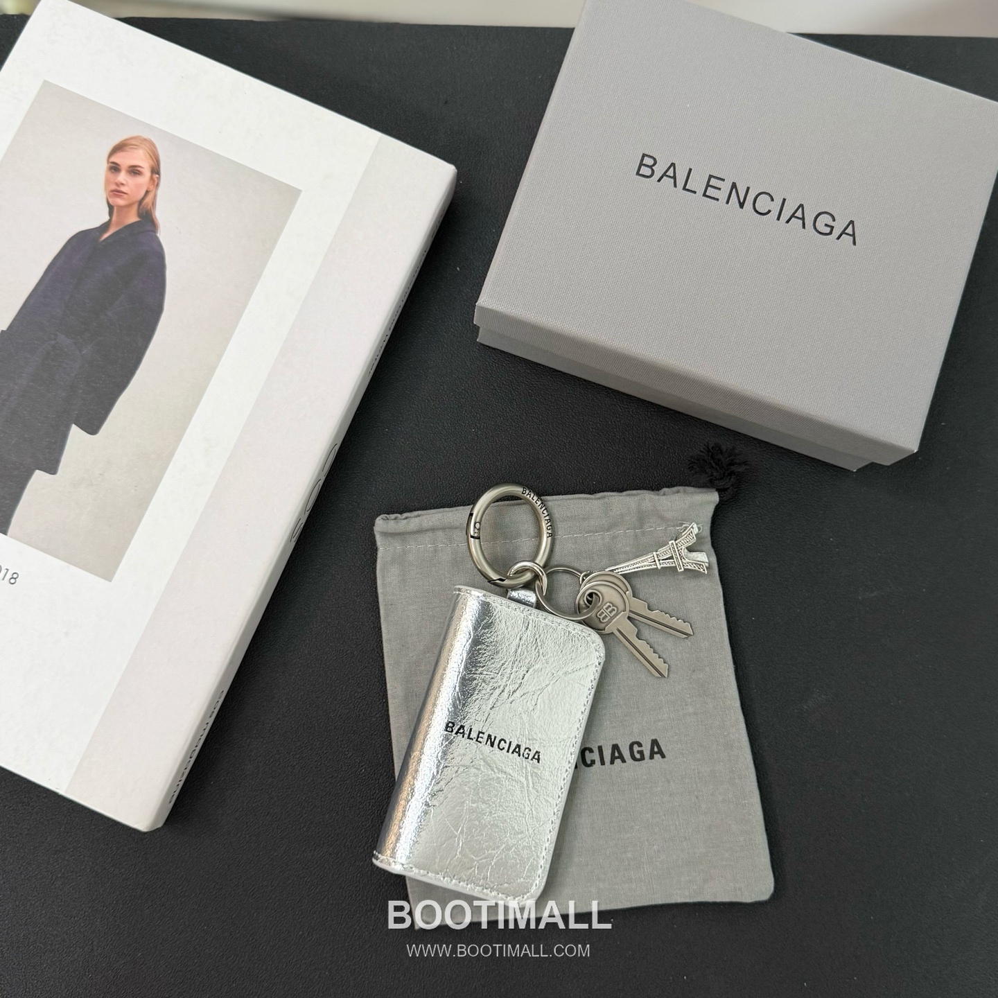 발렌시아가 에펠타워 카드 슬롯 레더 블랙 키링 카드지갑 Balenciaga Eiffel Tower Card Slot Leather Black Keyring Card Holder 10cm 1