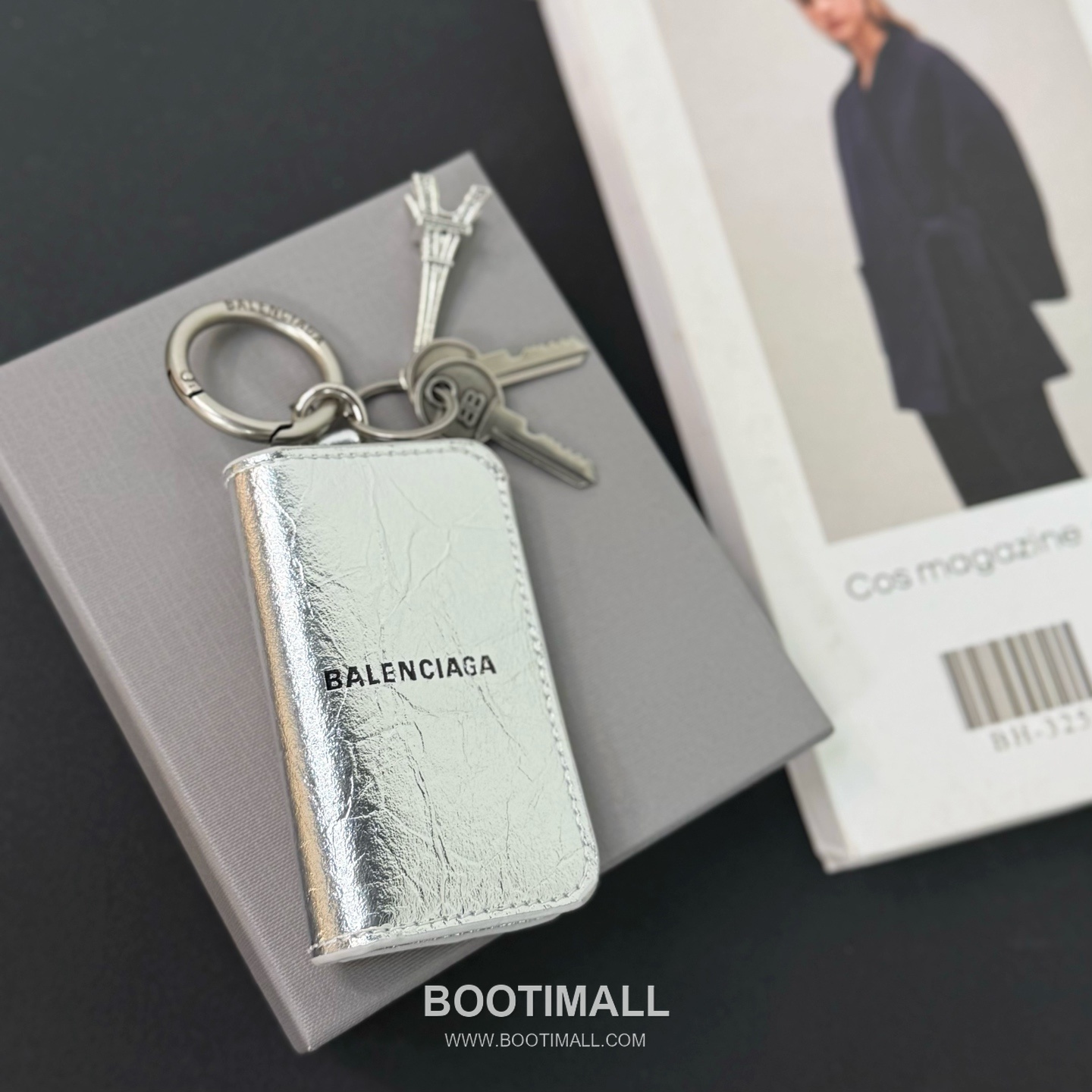 발렌시아가 에펠타워 카드 슬롯 레더 블랙 키링 카드지갑 Balenciaga Eiffel Tower Card Slot Leather Black Keyring Card Holder 10cm 4