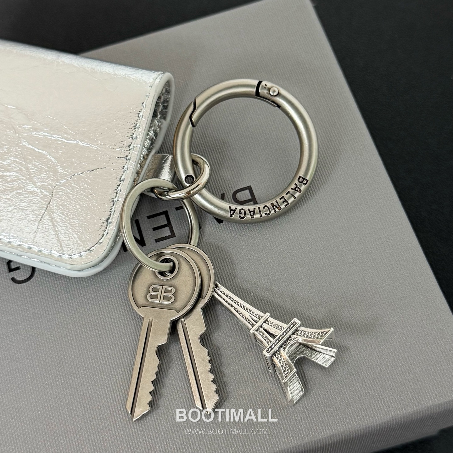 발렌시아가 에펠타워 카드 슬롯 레더 블랙 키링 카드지갑 Balenciaga Eiffel Tower Card Slot Leather Black Keyring Card Holder 10cm 5