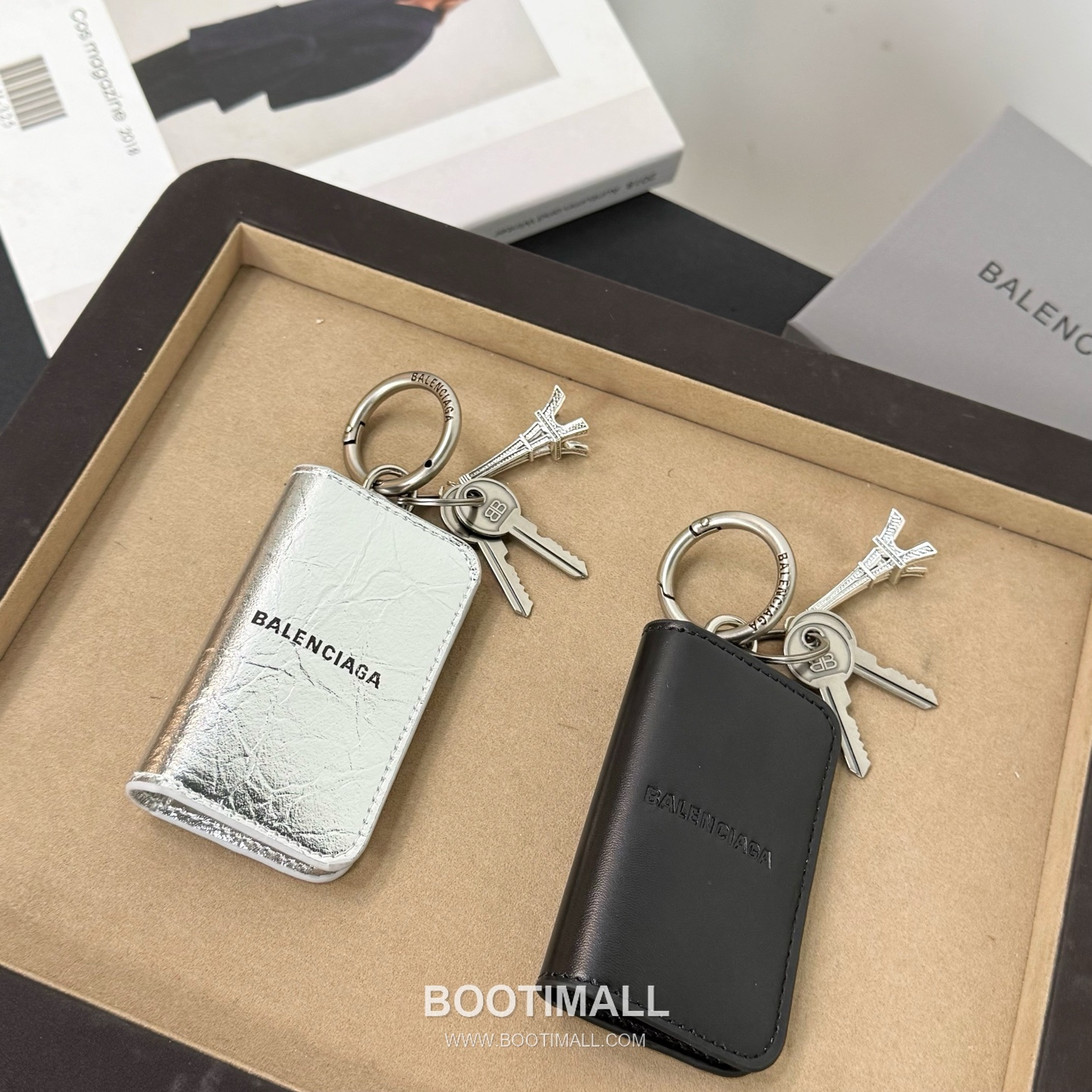 발렌시아가 에펠타워 카드 슬롯 레더 블랙 키링 카드지갑 Balenciaga Eiffel Tower Card Slot Leather Black Keyring Card Holder 10cm 3