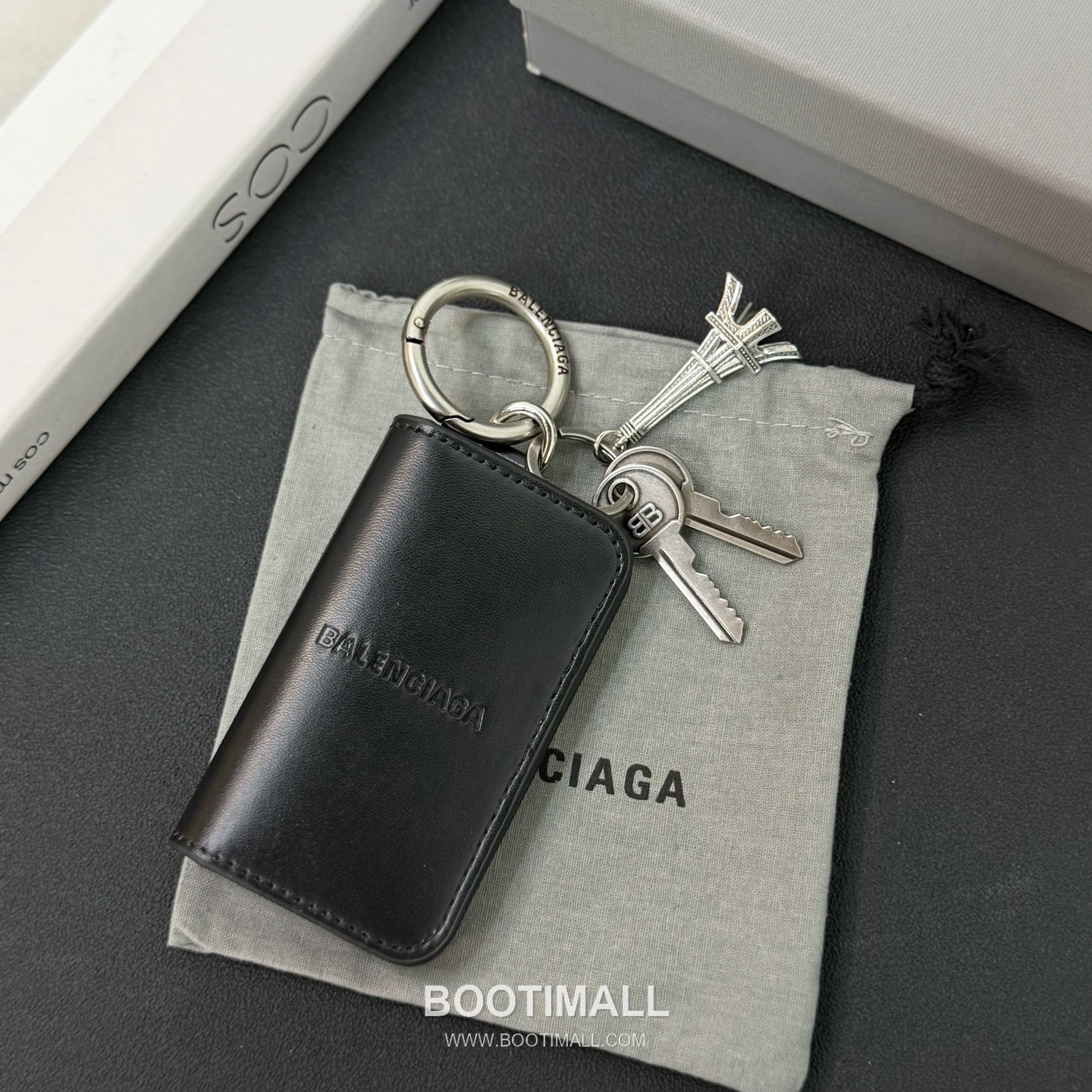 발렌시아가 에펠타워 카드 슬롯 레더 블랙 키링 카드지갑 Balenciaga Eiffel Tower Card Slot Leather Black Keyring Card Holder 10cm 13