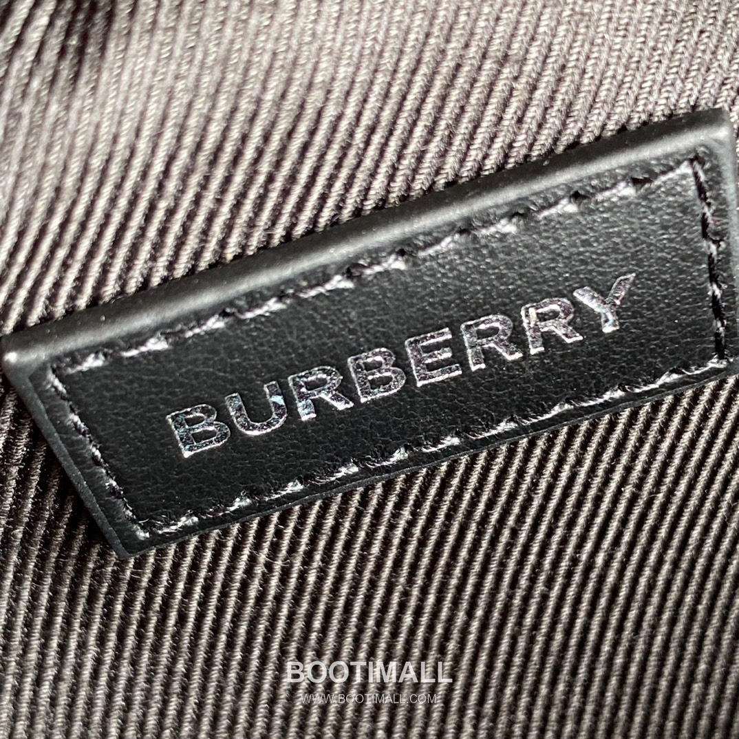 버버리 체크 캔버스 카프스킨 브라운 백팩 Burberry Check Canvas Calfskin Brown Backpack 42.5cm 12