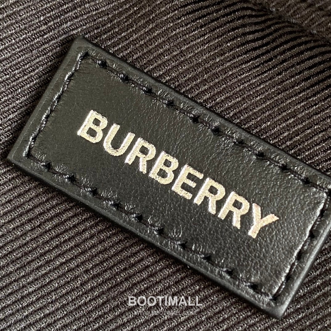 버버리 체크 캔버스 카프스킨 브라운 백팩 Burberry Check Canvas Calfskin Brown Backpack 42.5cm 14