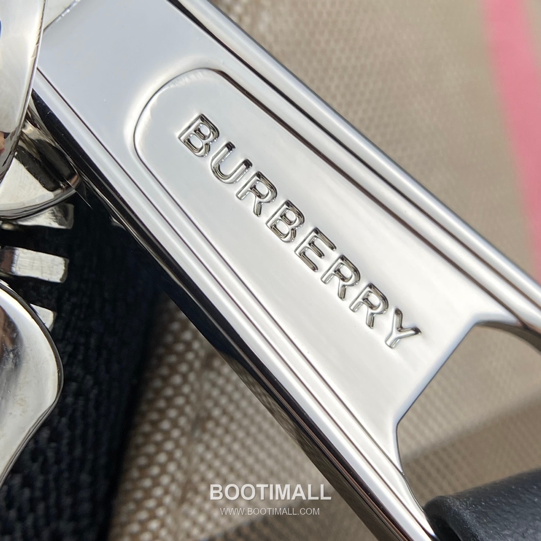 버버리 체크 캔버스 카프스킨 브라운 백팩 Burberry Check Canvas Calfskin Brown Backpack 42.5cm 20