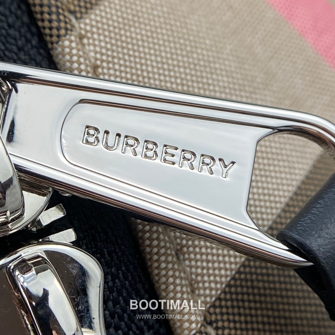 버버리 체크 캔버스 카프스킨 브라운 백팩 Burberry Check Canvas Calfskin Brown Backpack 42.5cm 22