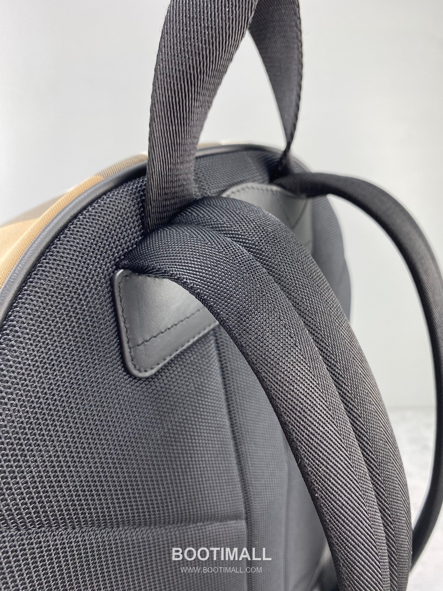 버버리 체크 캔버스 카프스킨 브라운 백팩 Burberry Check Canvas Calfskin Brown Backpack 42.5cm 29