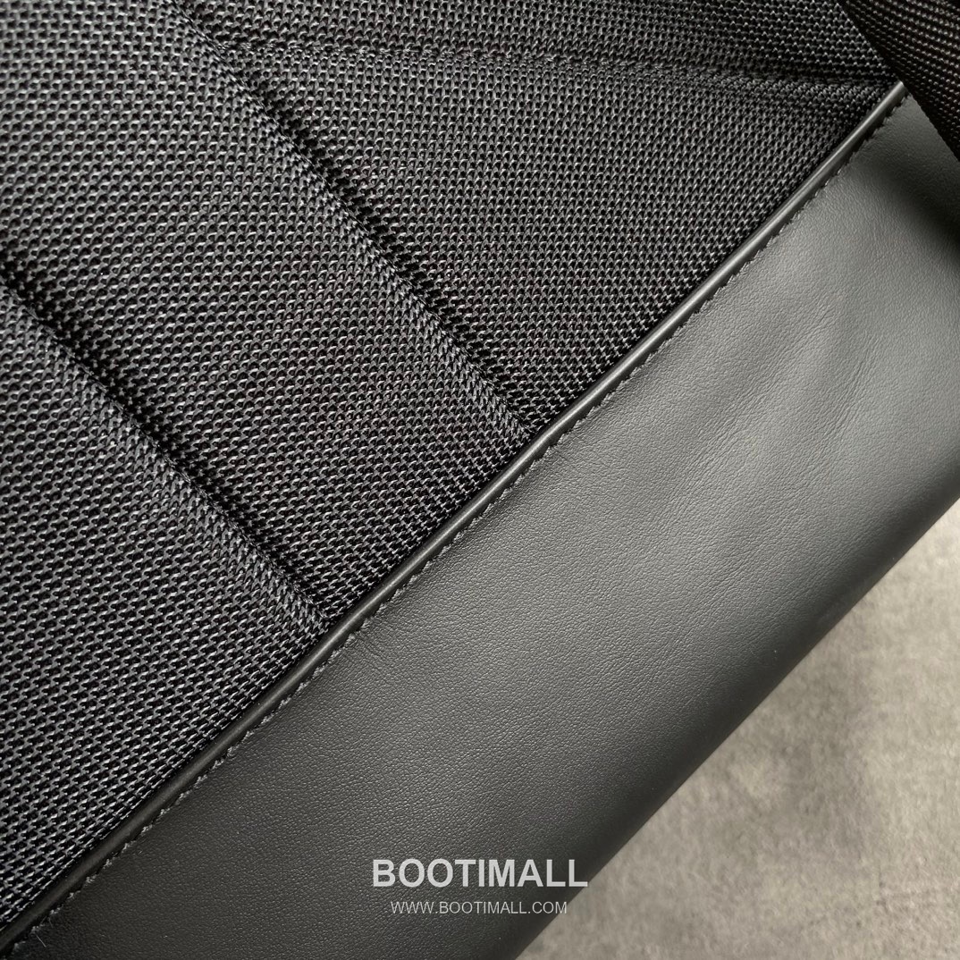 버버리 체크 캔버스 카프스킨 브라운 백팩 Burberry Check Canvas Calfskin Brown Backpack 42.5cm 37