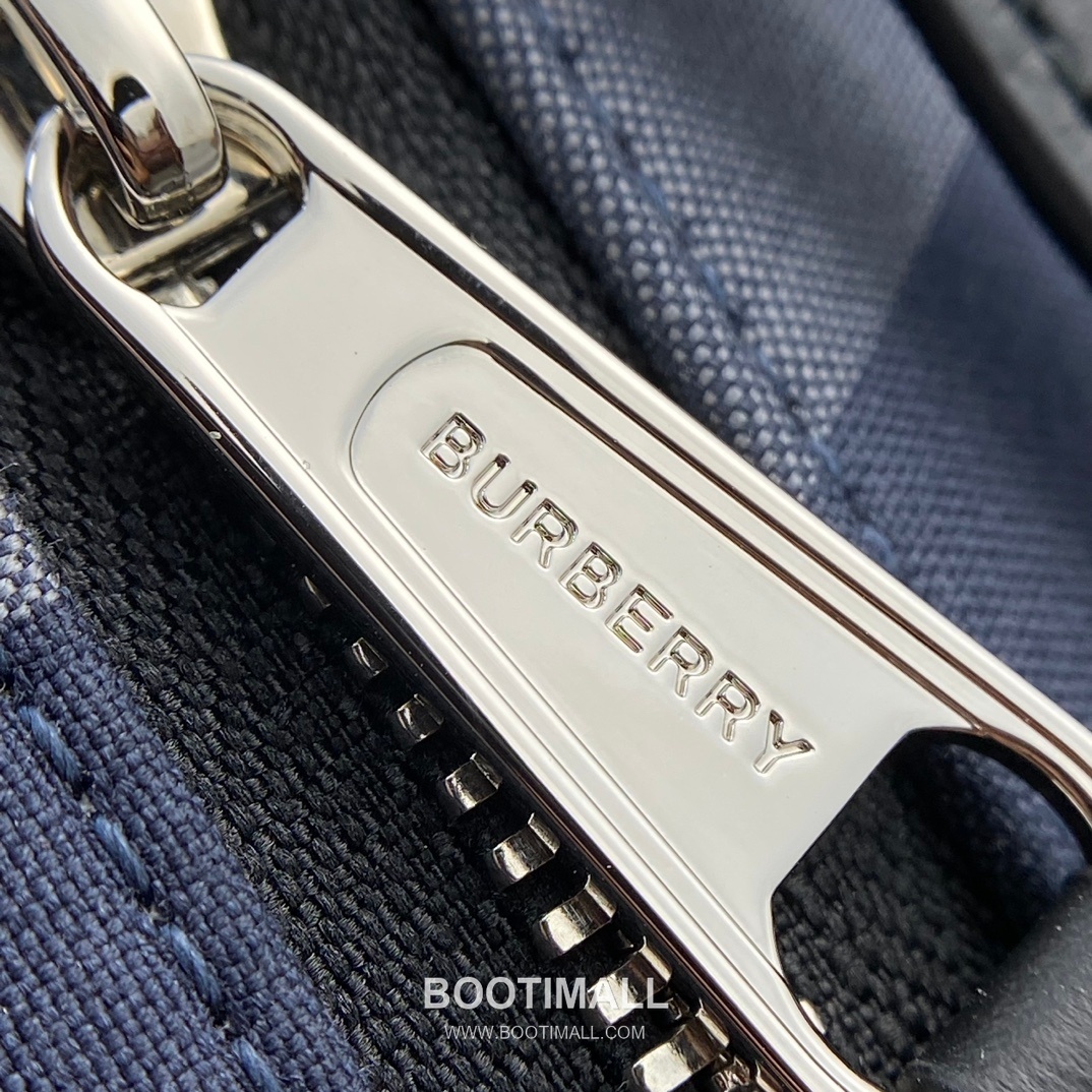 버버리 체크 캔버스 카프스킨 브라운 백팩 Burberry Check Canvas Calfskin Brown Backpack 42.5cm 21