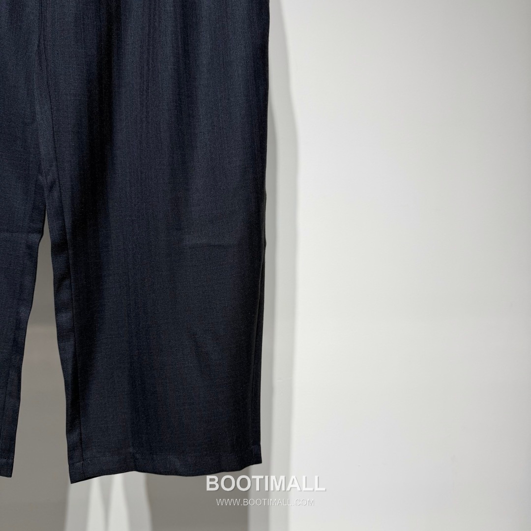 로에베 2026 SS 코튼 네이비 스트레이트핏 밴딩 슬랙스 팬츠 Loewe 2026 SS Cotton Navy Straight Fit Elastic Waist Slacks Pants D33542 6