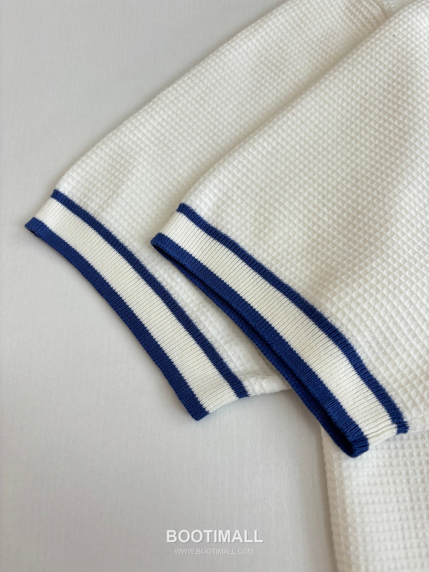 루이비통 2026 SS 코튼 실크 블루 로고 자수 와플 니트 반팔 화이트 가디건 Louis Vuitton 2026 SS Cotton Silk Blue Logo Embroidered Waffle Knit Short Sleeve Cardigan D31563 M 9