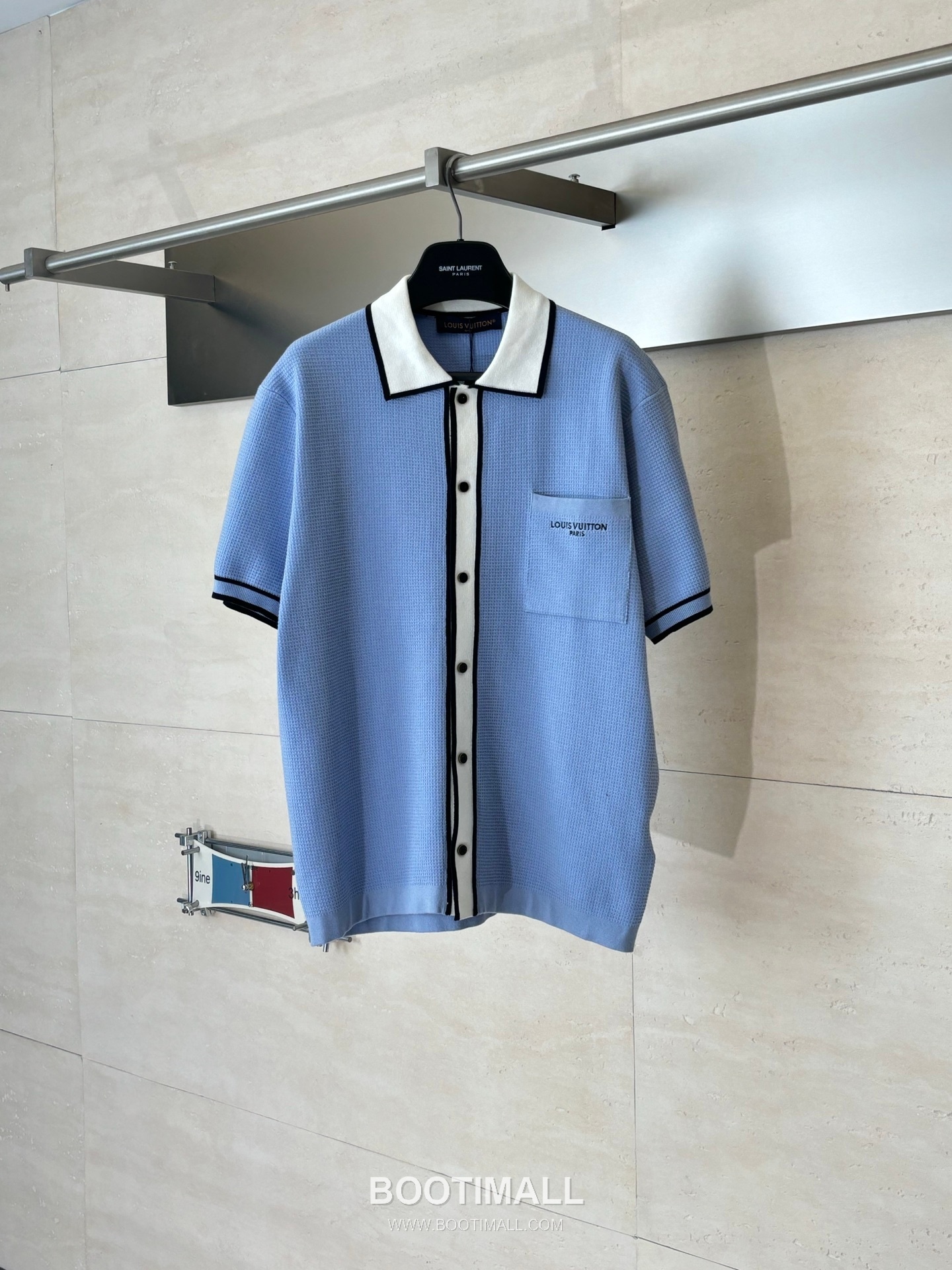 루이비통 2026 SS 코튼 실크 블루 로고 자수 와플 니트 반팔 블루 가디건 Louis Vuitton 2026 SS Cotton Silk Blue Logo Embroidered Waffle Knit Short Sleeve Cardigan D31563 M 1