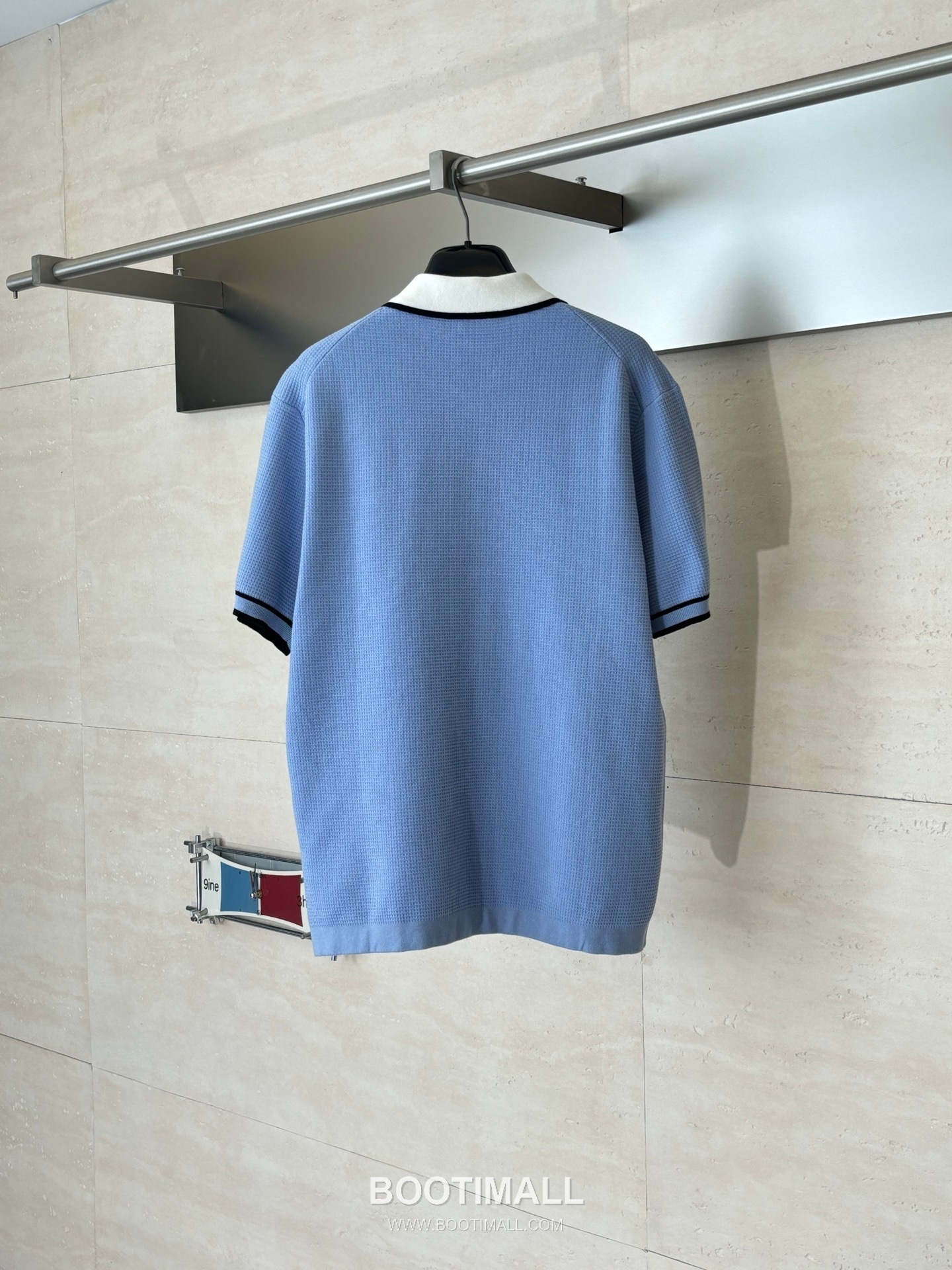 루이비통 2026 SS 코튼 실크 블루 로고 자수 와플 니트 반팔 블루 가디건 Louis Vuitton 2026 SS Cotton Silk Blue Logo Embroidered Waffle Knit Short Sleeve Cardigan D31563 M 2