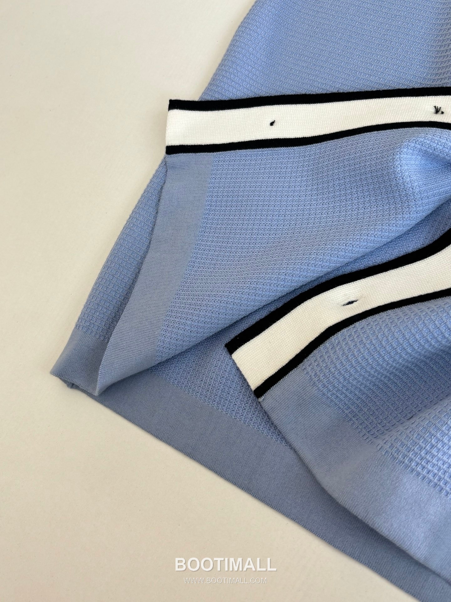 루이비통 2026 SS 코튼 실크 블루 로고 자수 와플 니트 반팔 블루 가디건 Louis Vuitton 2026 SS Cotton Silk Blue Logo Embroidered Waffle Knit Short Sleeve Cardigan D31563 M 8