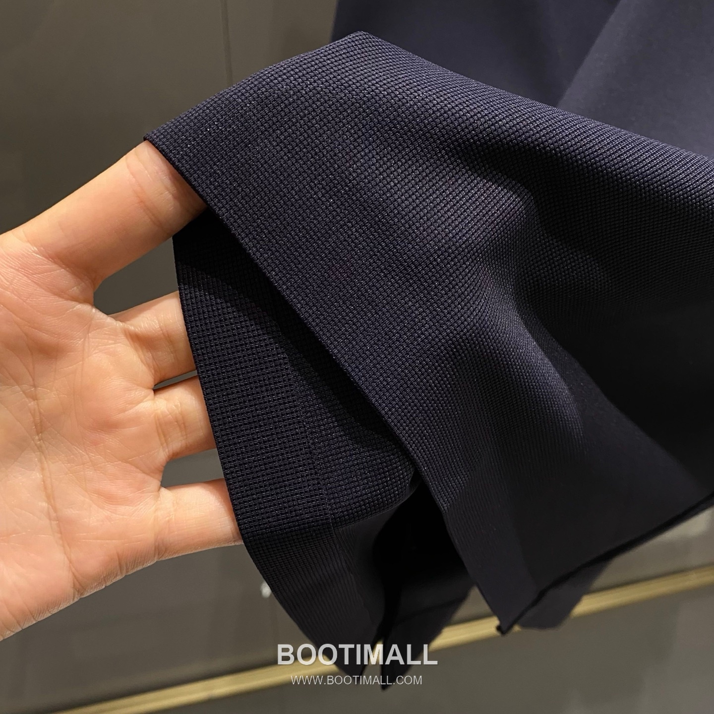 버버리 2026 FW 나일론 스판 블랙 로고 패치 와플 니트 카라 반팔 블랙 티셔츠 Burberry 2026 FW Nylon Spandex Black Logo Patch Waffle Knit Polo Short Sleeve T-Shirt D23526 52 8