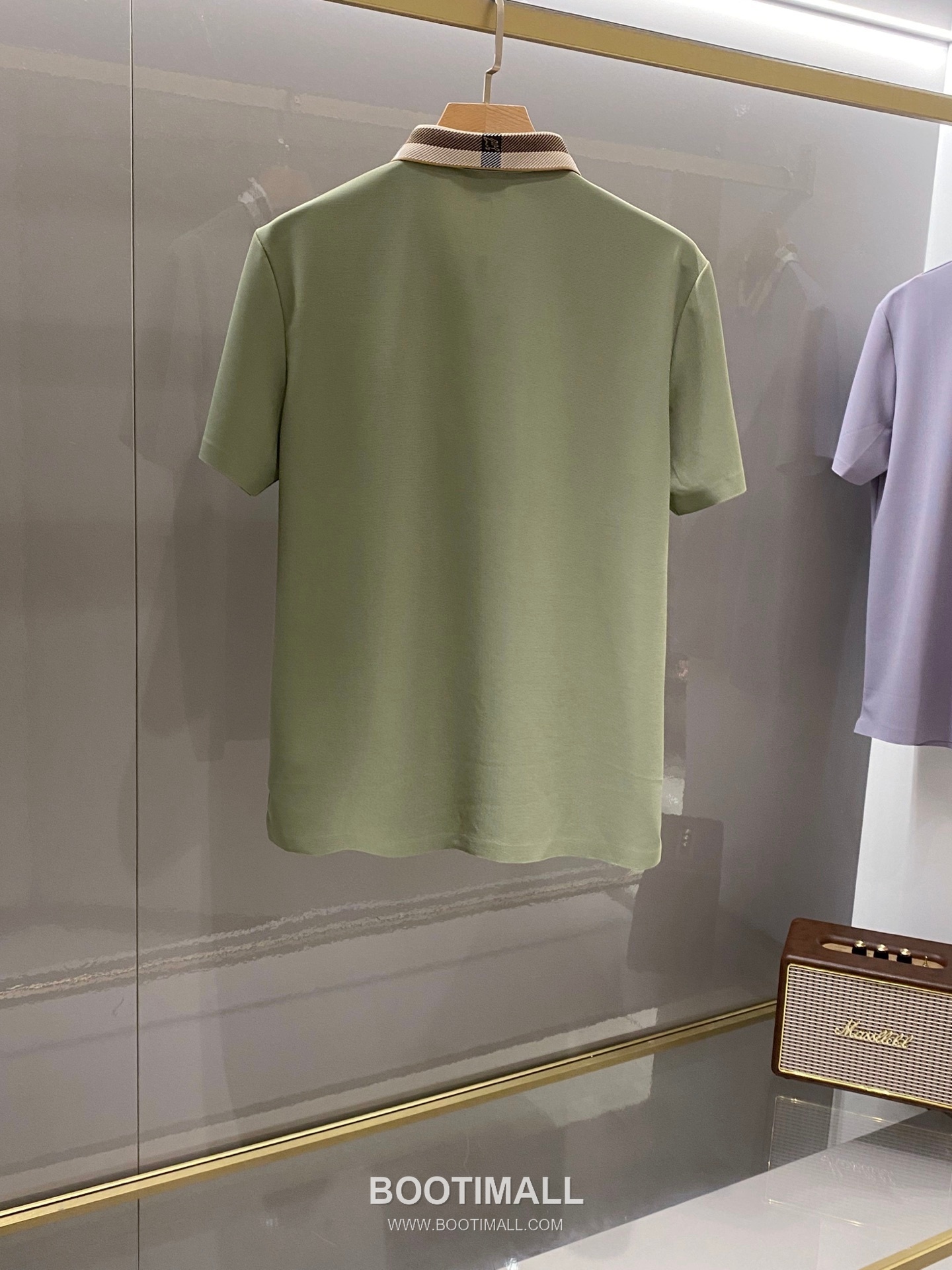 버버리 2026 FW 나일론 스판 블랙 로고 패치 와플 니트 카라 반팔 카키 티셔츠 Burberry 2026 FW Nylon Spandex Black Logo Patch Waffle Knit Polo Short Sleeve T-Shirt D23526 52 2