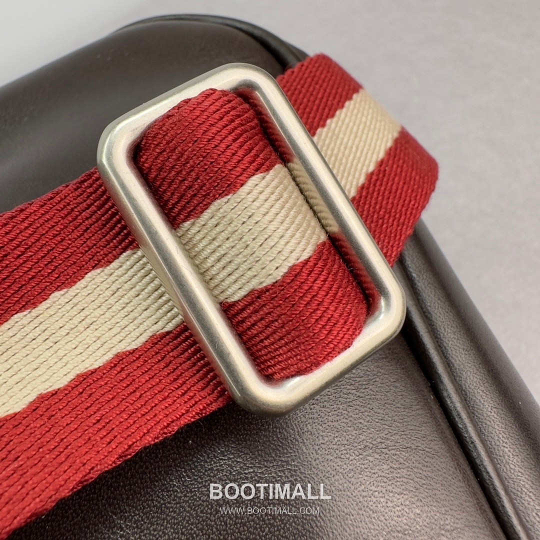 발리 클래식 오일 왁스 카우하이드 브라운 백팩 대용량 노트북 백팩 브라운 Bally Classic Oil Wax Cowhide Brown Backpack Large Capacity Laptop Backpack 40cm 8