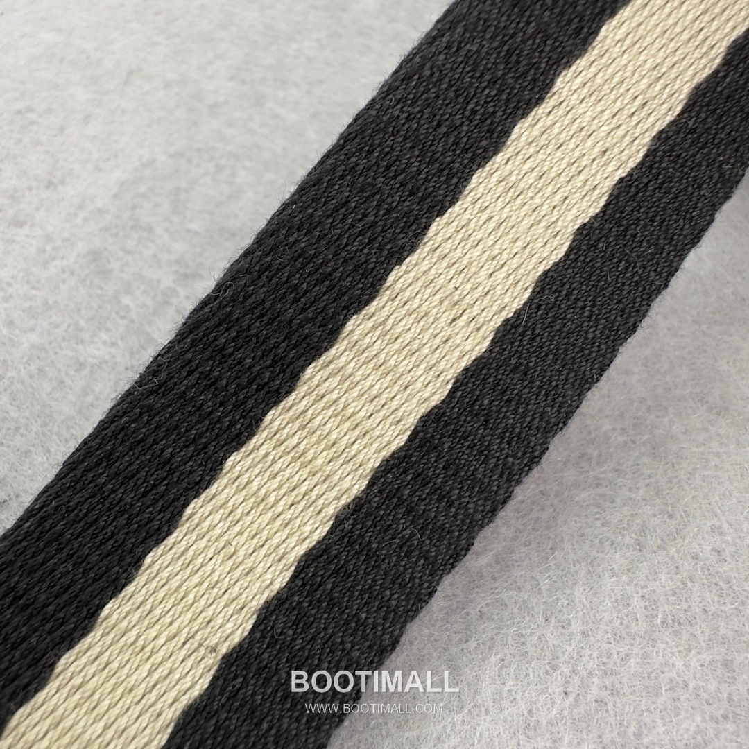 발리 클래식 오일 왁스 카우하이드 브라운 백팩 대용량 노트북 백팩 블랙 Bally Classic Oil Wax Cowhide Brown Backpack Large Capacity Laptop Backpack 40cm 9