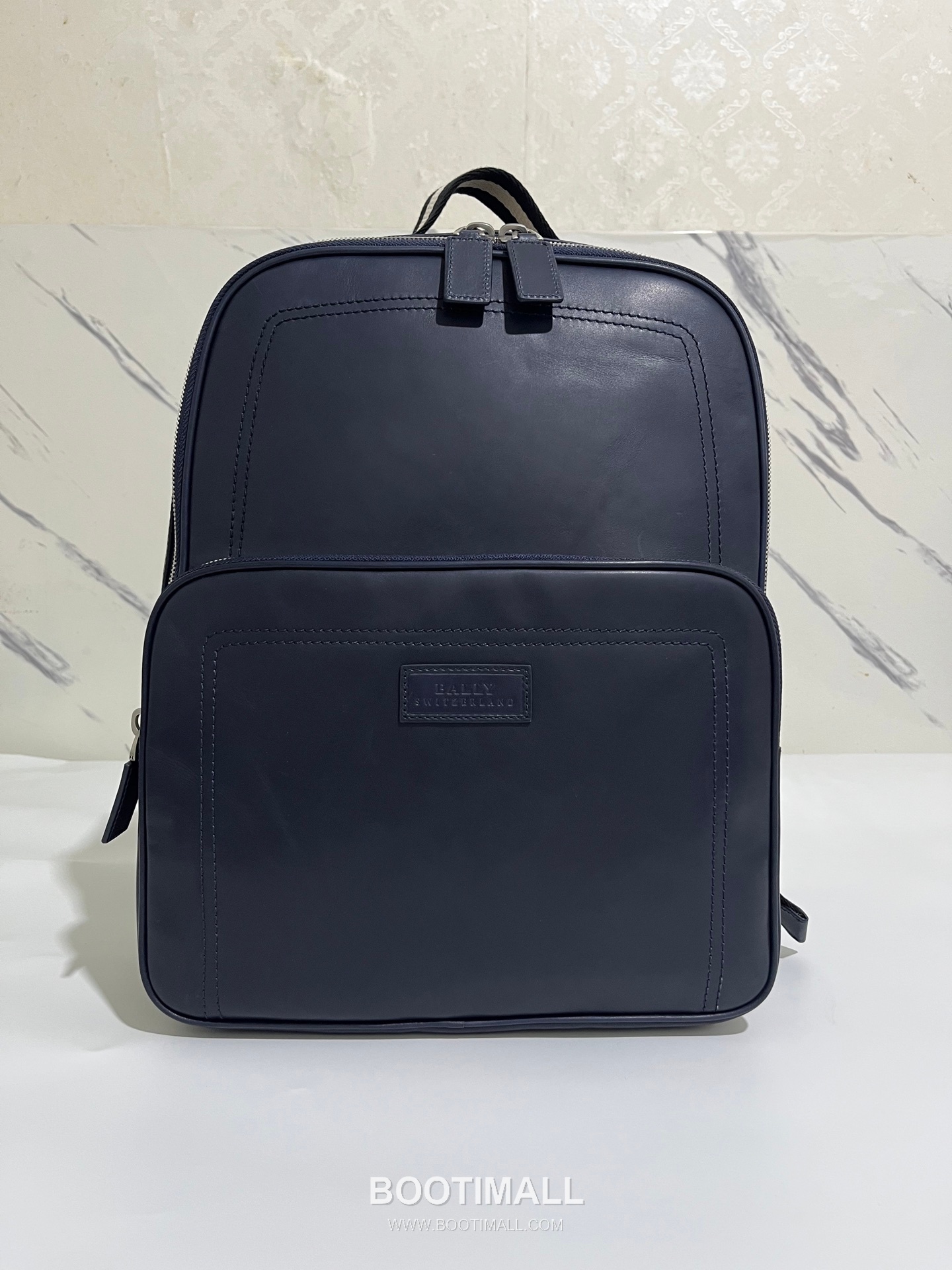 발리 클래식 오일 왁스 카우하이드 브라운 백팩 대용량 노트북 백팩 네이비 Bally Classic Oil Wax Cowhide Brown Backpack Large Capacity Laptop Backpack 40cm 1