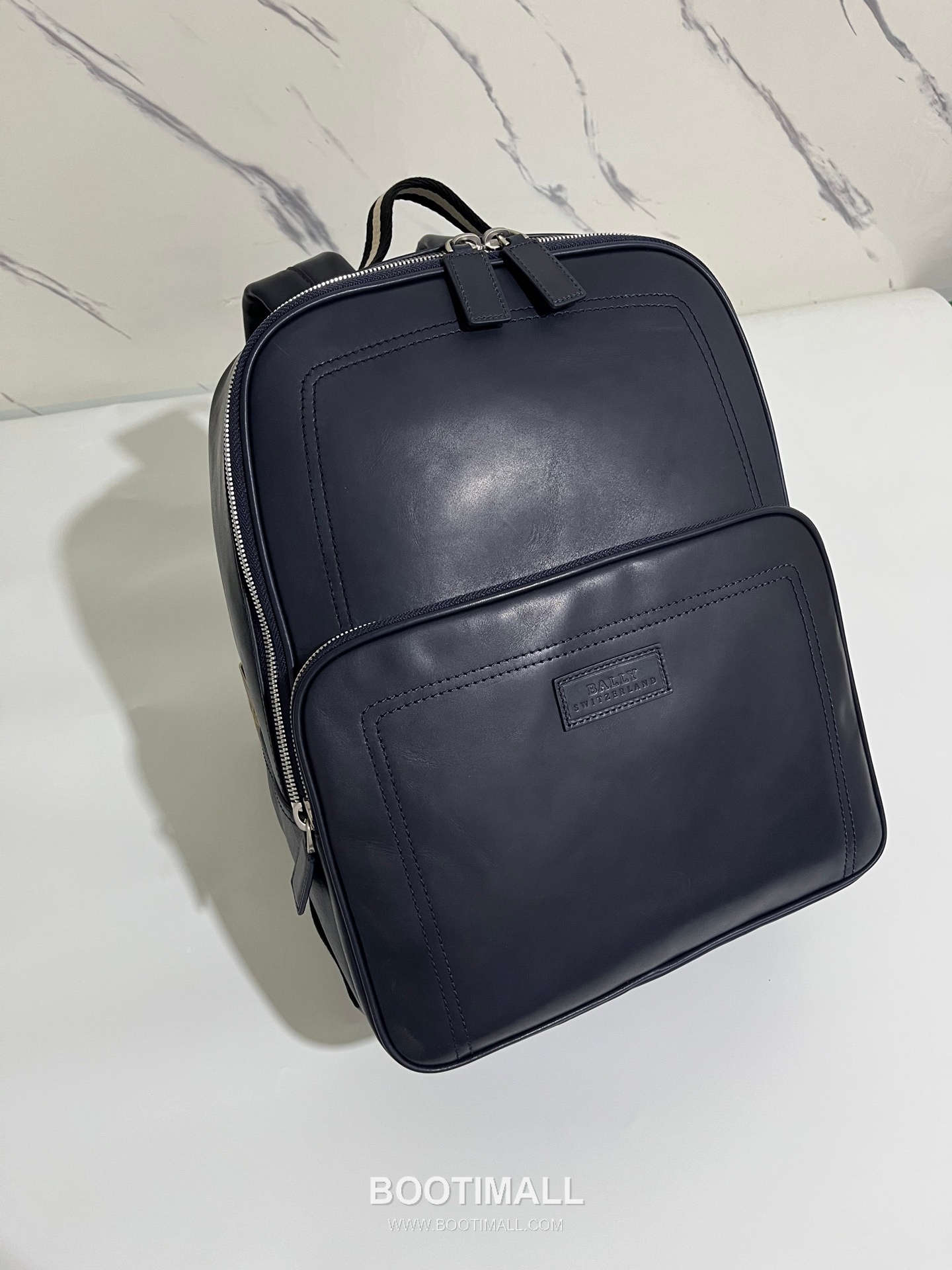 발리 클래식 오일 왁스 카우하이드 브라운 백팩 대용량 노트북 백팩 네이비 Bally Classic Oil Wax Cowhide Brown Backpack Large Capacity Laptop Backpack 40cm 2