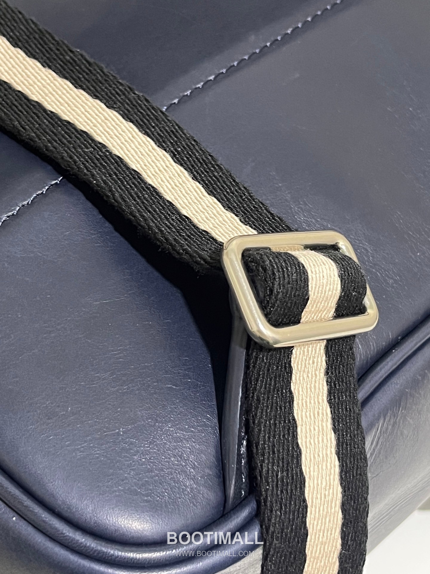 발리 클래식 오일 왁스 카우하이드 브라운 백팩 대용량 노트북 백팩 네이비 Bally Classic Oil Wax Cowhide Brown Backpack Large Capacity Laptop Backpack 40cm 8