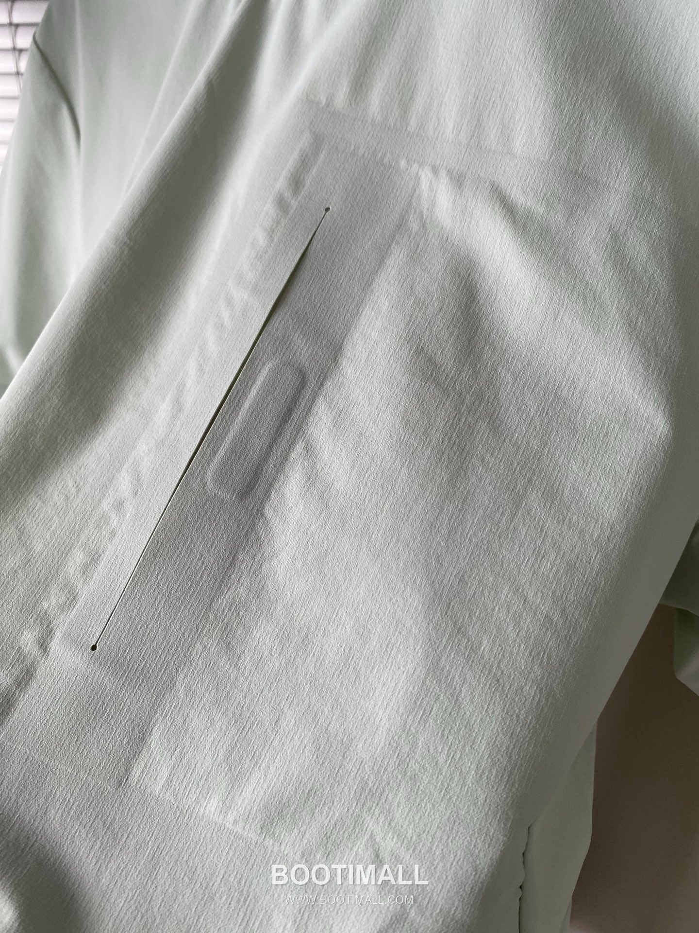 데상트 2026 SS 나일론 스판 블랙 로고 프린트 아이스 쿨링 반팔 라임 티셔츠 Descente 2026 SS Nylon Spandex Black Logo Print Ice Cooling Short Sleeve T-Shirt D14544 M 4