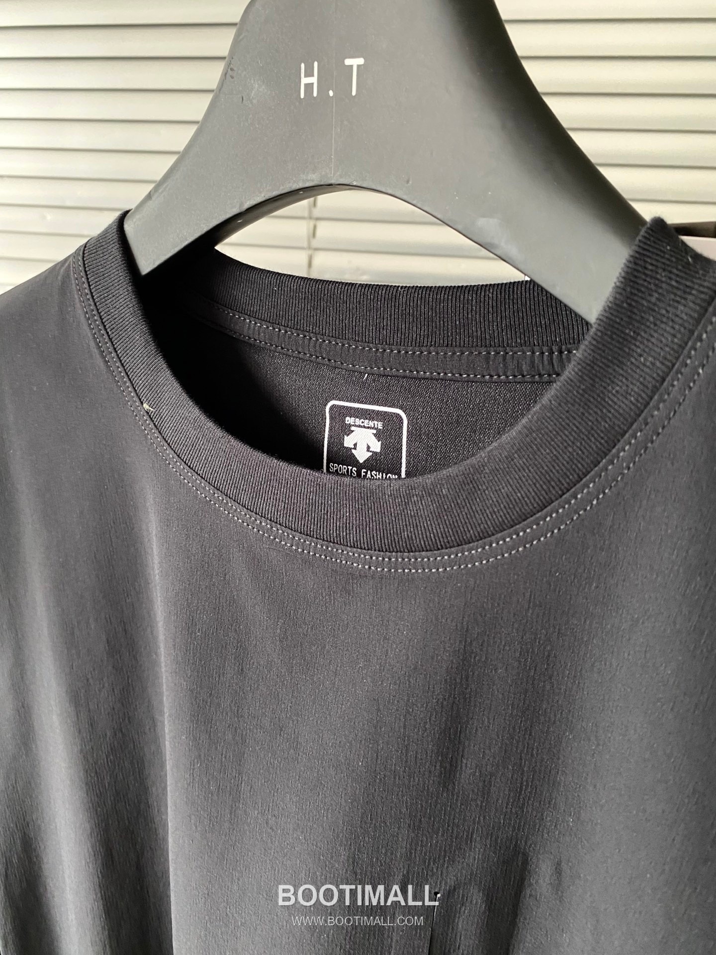 데상트 2026 SS 나일론 스판 블랙 로고 프린트 아이스 쿨링 반팔 블랙 티셔츠 Descente 2026 SS Nylon Spandex Black Logo Print Ice Cooling Short Sleeve T-Shirt D14544 M 6