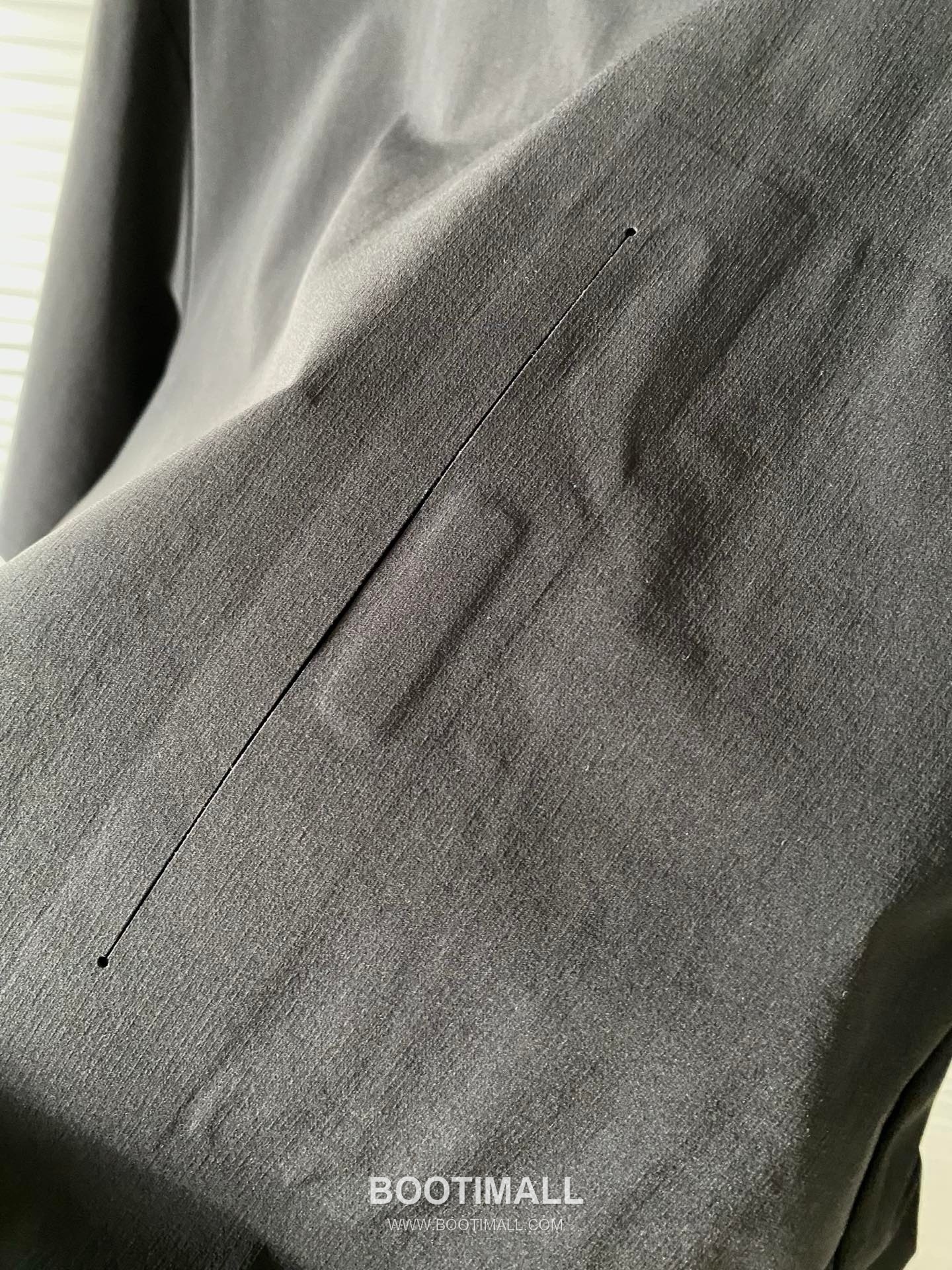 데상트 2026 SS 나일론 스판 블랙 로고 프린트 아이스 쿨링 반팔 블랙 티셔츠 Descente 2026 SS Nylon Spandex Black Logo Print Ice Cooling Short Sleeve T-Shirt D14544 M 7