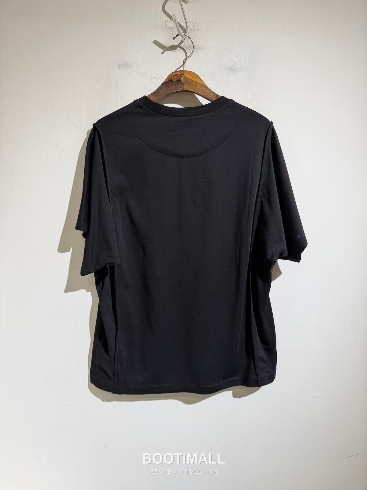 요지야마모토 Y-3 2026 SS 코튼 블랙 구조 절개 오버핏 반팔 블랙 티셔츠 Yohji Yamamoto Y-3 2026 SS Cotton Black Structured Cut Oversized Short Sleeve T-Shirt D21541 M 2