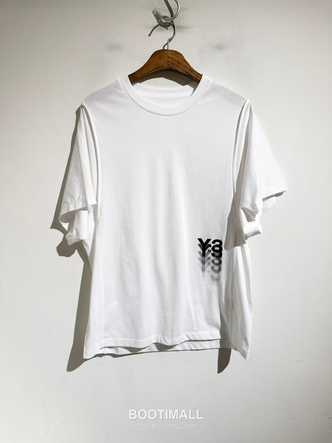 요지야마모토 Y-3 2026 SS 코튼 블랙 구조 절개 오버핏 반팔 블랙 티셔츠 Yohji Yamamoto Y-3 2026 SS Cotton Black Structured Cut Oversized Short Sleeve T-Shirt D21541 M 4