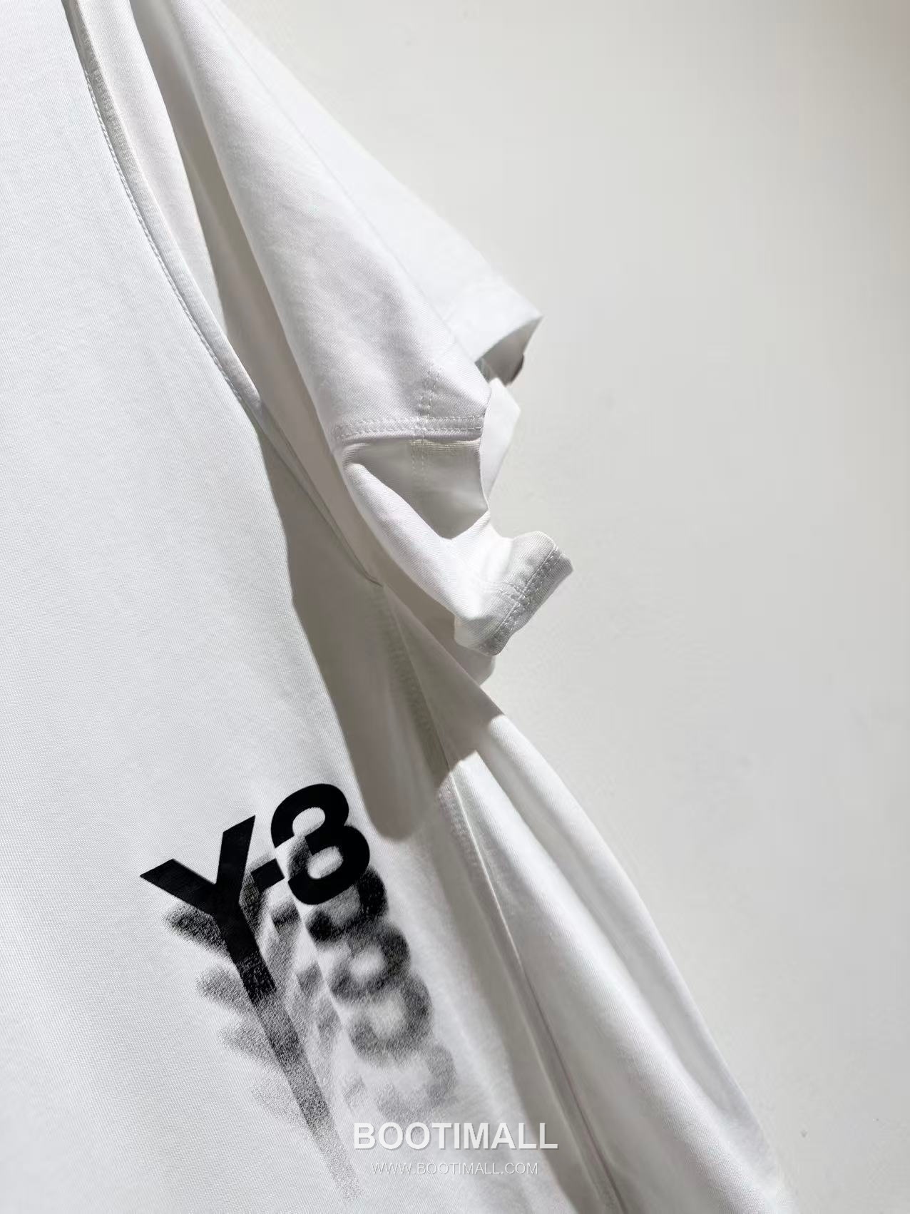 요지야마모토 Y-3 2026 SS 코튼 블랙 구조 절개 오버핏 반팔 블랙 티셔츠 Yohji Yamamoto Y-3 2026 SS Cotton Black Structured Cut Oversized Short Sleeve T-Shirt D21541 M 8