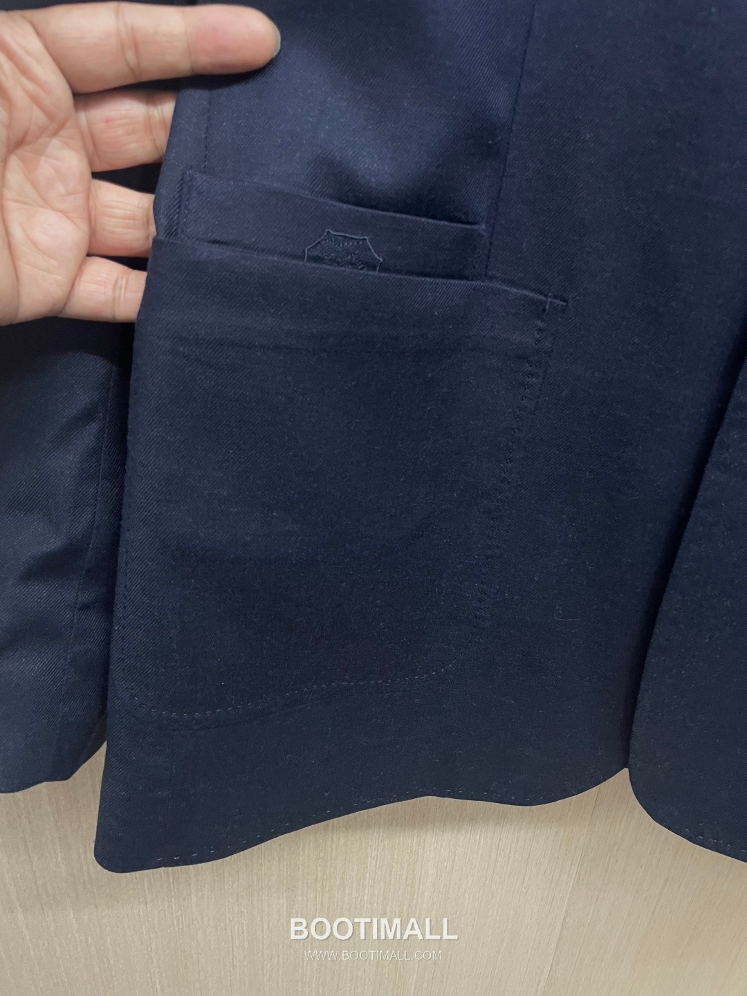 브루넬로쿠치넬리 2026 SS 폴리에스터 린넨 네이비 투버튼 레귤러핏 블레이저 재킷 Brunello Cucinelli 2026 SS Polyester Linen Navy Two Button Regular Fit Blazer Jacket M 4