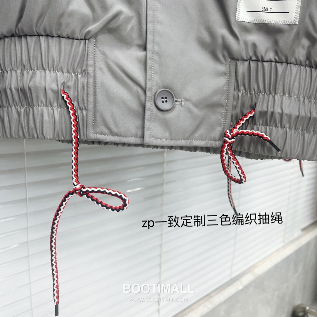 톰브라운 2026 SS 나일론 네이비 방수 압착 테이핑 사선 스트라이프 후드 재킷 그레이 Thom Browne 2026 SS Nylon Navy Water Repellent Taped Four Bar Stripe Hooded Jacket M 16