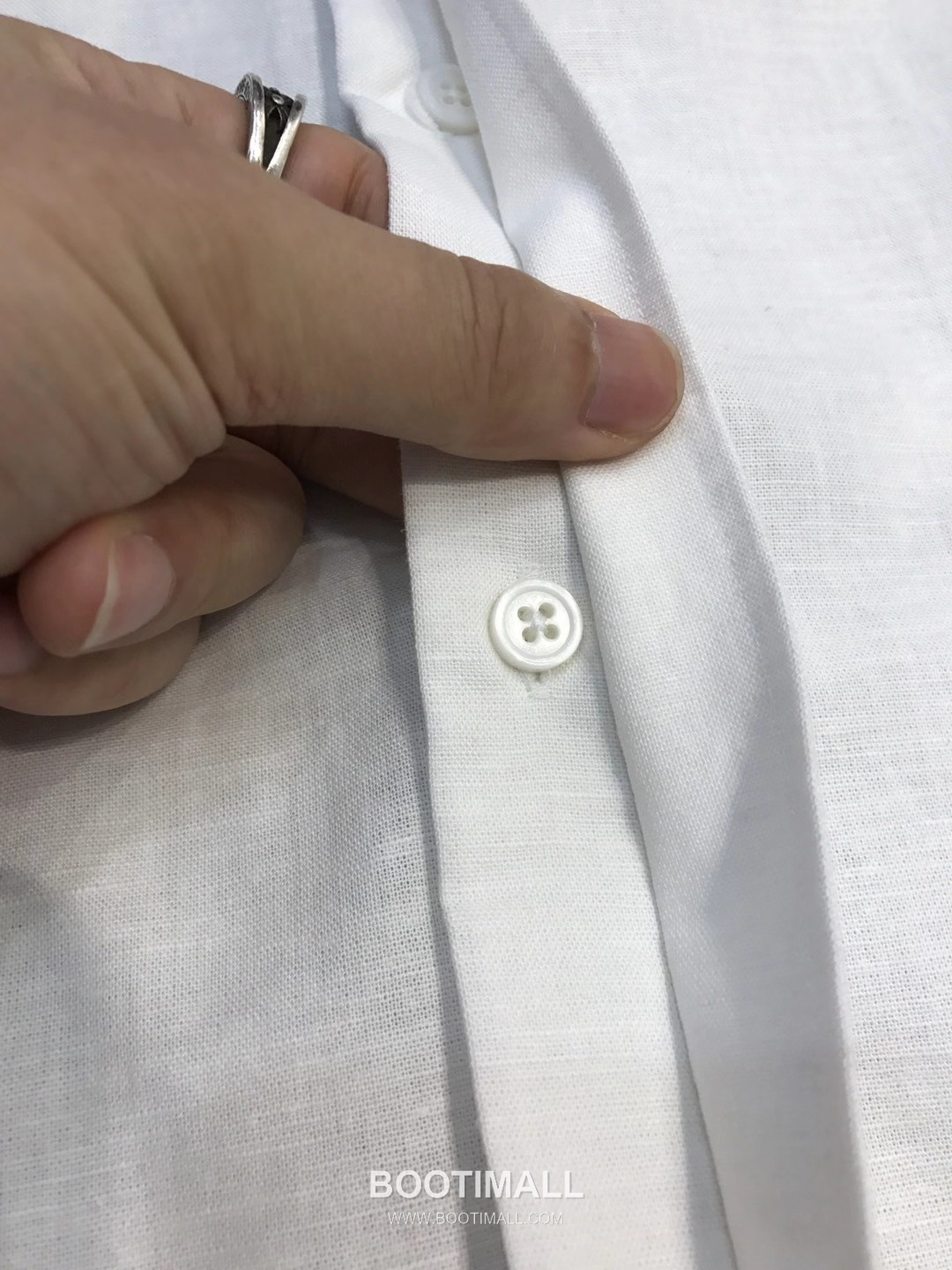 제냐 2026 SS 린넨 화이트 스탠드칼라 히든버튼 레귤러핏 화이트 셔츠 Zegna 2026 SS Linen White Stand Collar Hidden Button Regular Fit Shirt D27564 S 7