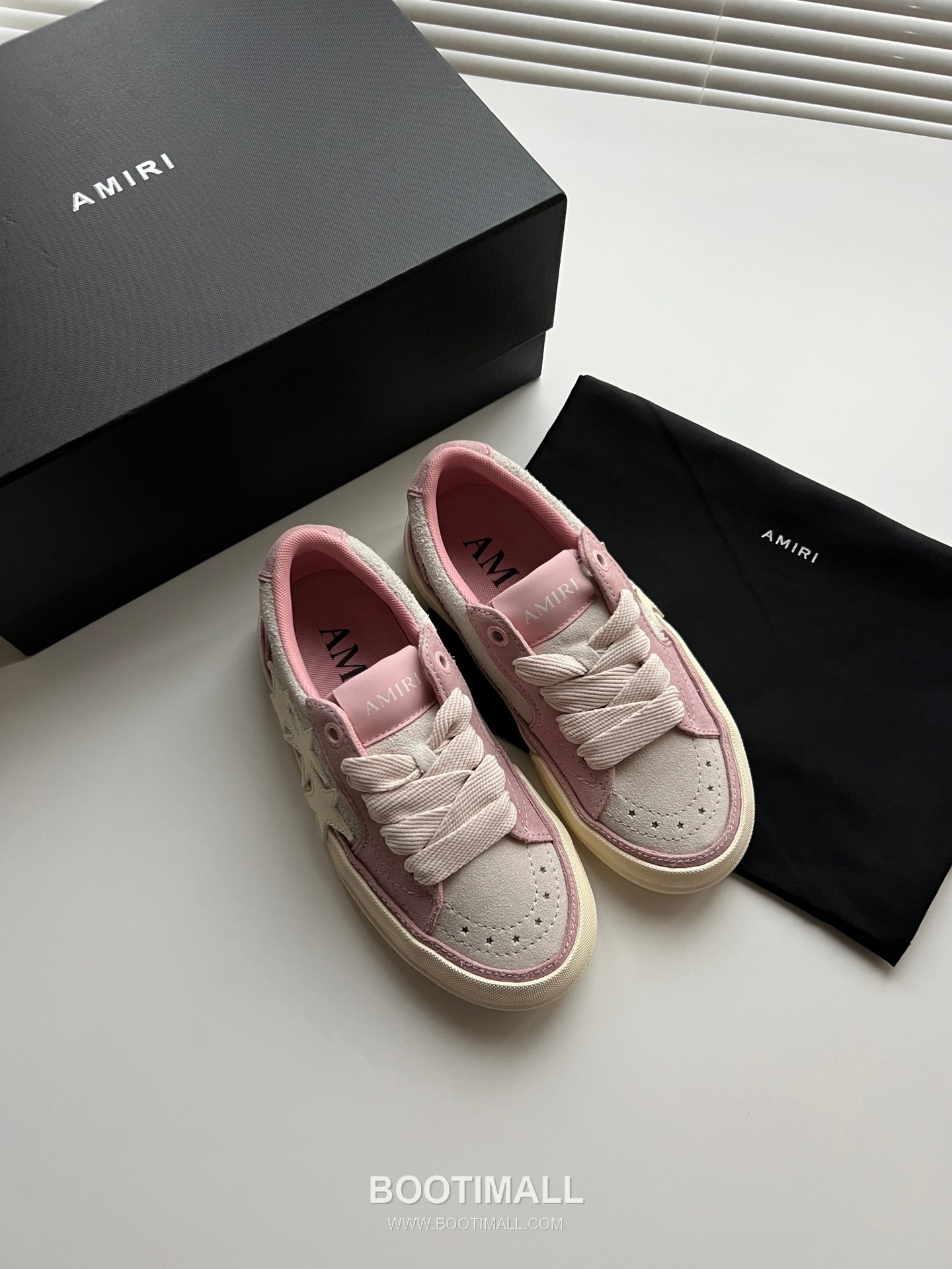 아미리 선셋 스케이트 로우 스웨이드 핑크 스타 로고 스니커즈 핑크 AMIRI SUNSET SKATE LOW Suede Pink Star Logo Sneakers 1