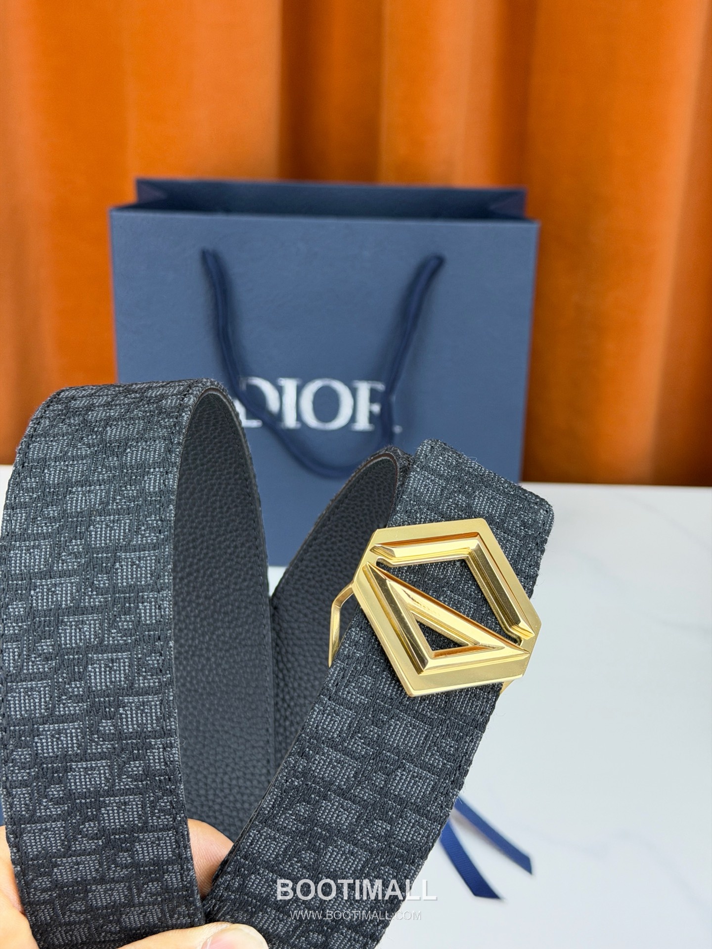 디올 오블리크 자카드 캔버스 블랙 네이비 리버서블 벨트 로고 다이아몬드 컷아웃 버클 Dior Oblique Jacquard Canvas Reversible Belt with Logo Diamond Cutout Buckle 4.0cm 4