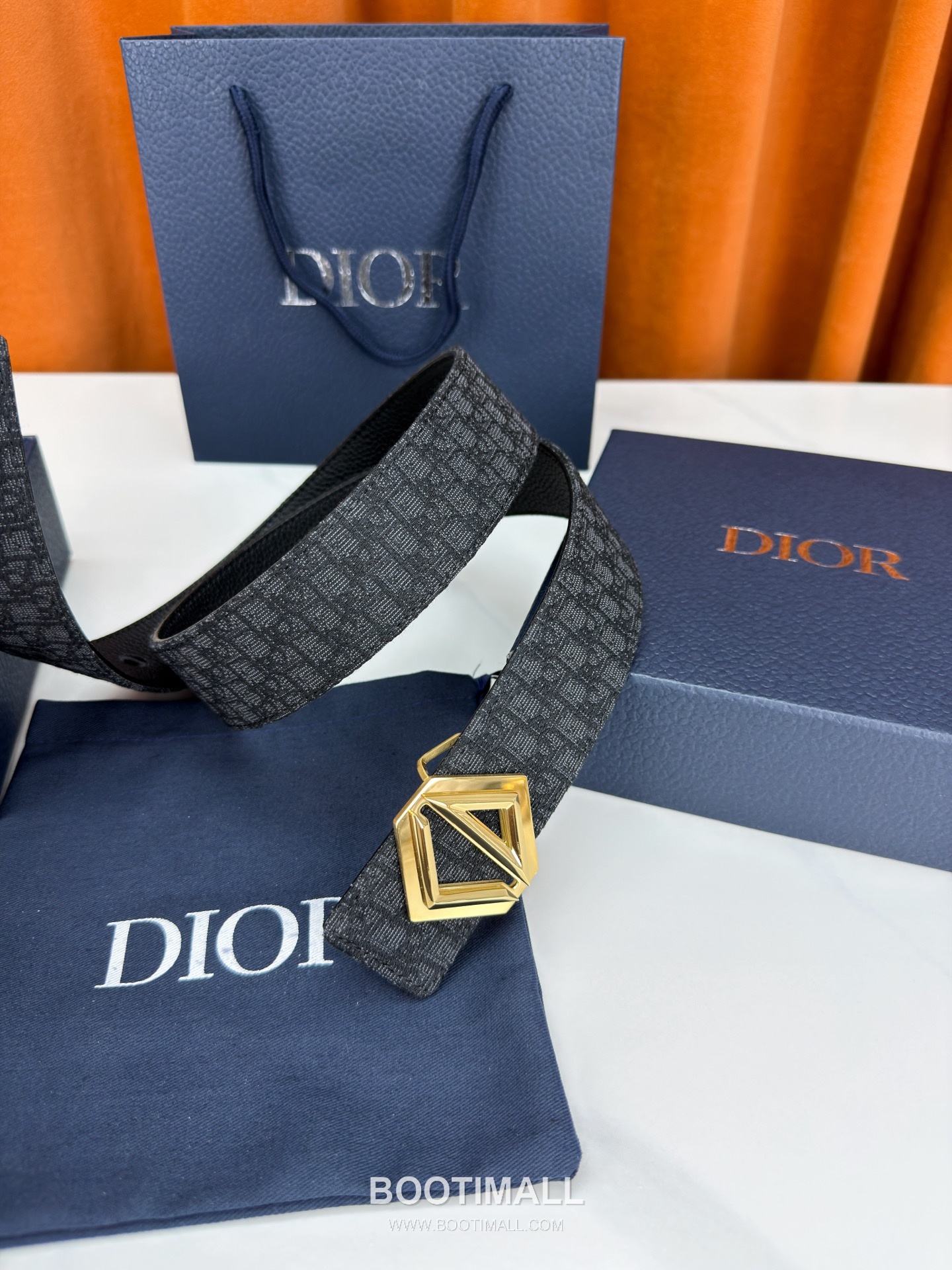디올 오블리크 자카드 캔버스 블랙 네이비 리버서블 벨트 로고 다이아몬드 컷아웃 버클 Dior Oblique Jacquard Canvas Reversible Belt with Logo Diamond Cutout Buckle 4.0cm 6